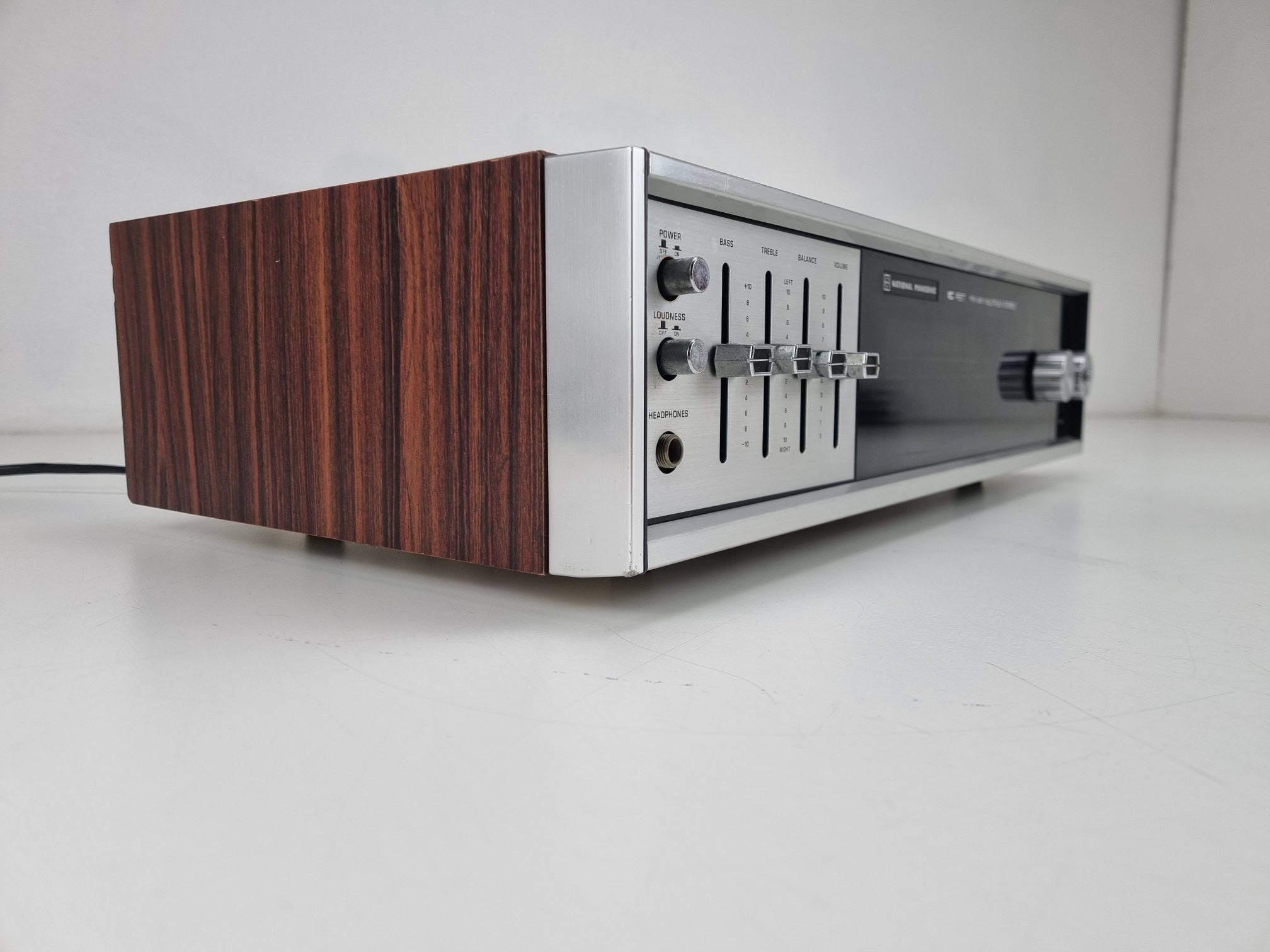 Panasonic RE-7720BS - FM-AM Stereo - Receiver