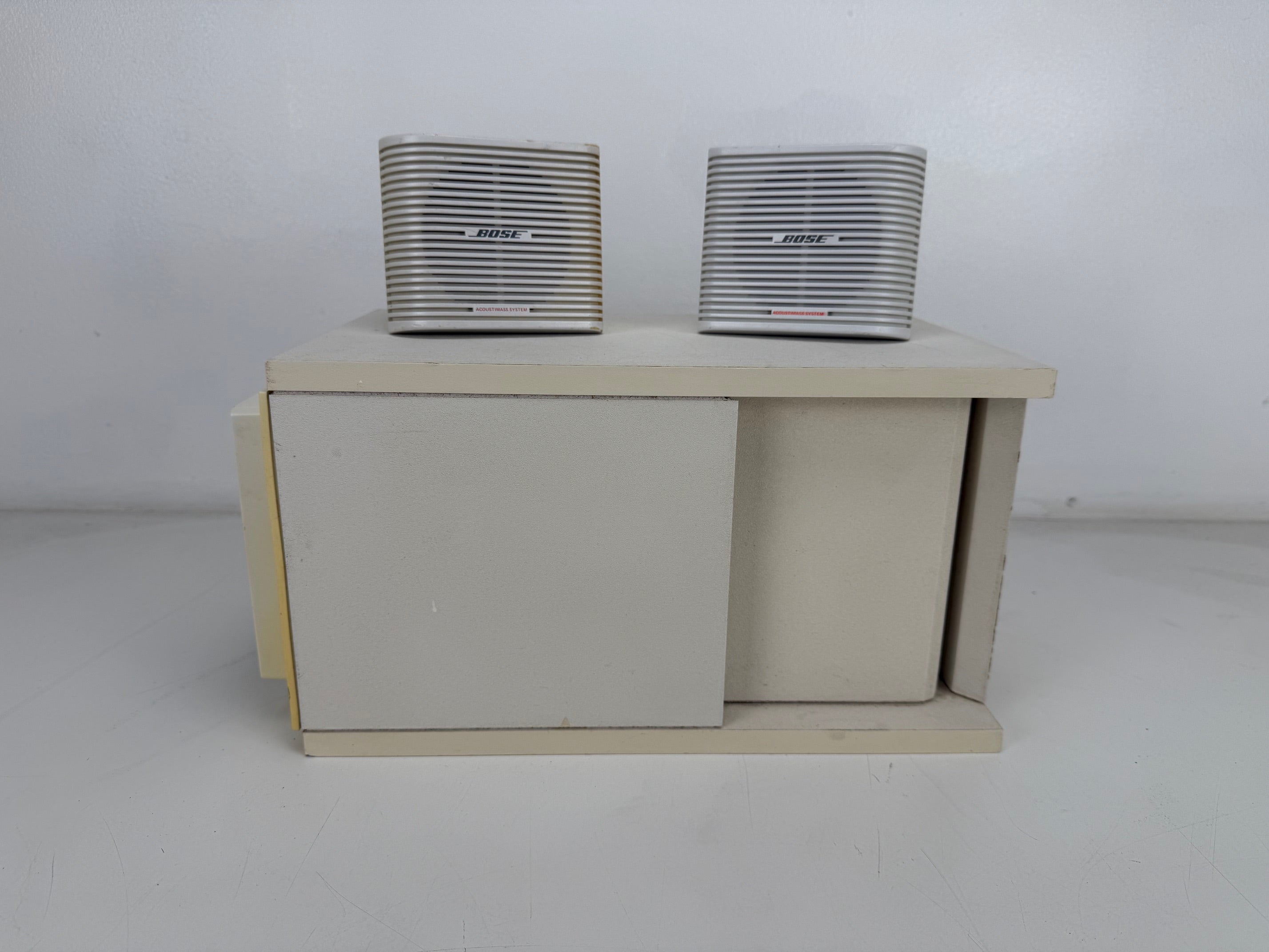 Bose Acoustimass 3-luidsprekersysteem - subwoofer en twee monitoren