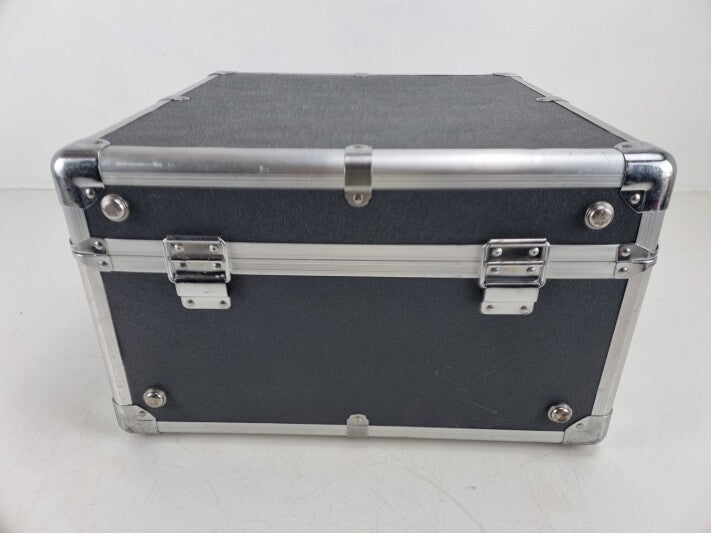Flightcase - Beautiful and sturdy flight case with inner lining