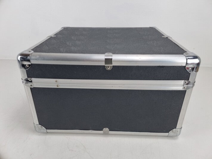 Flightcase - Beautiful and sturdy flight case with inner lining