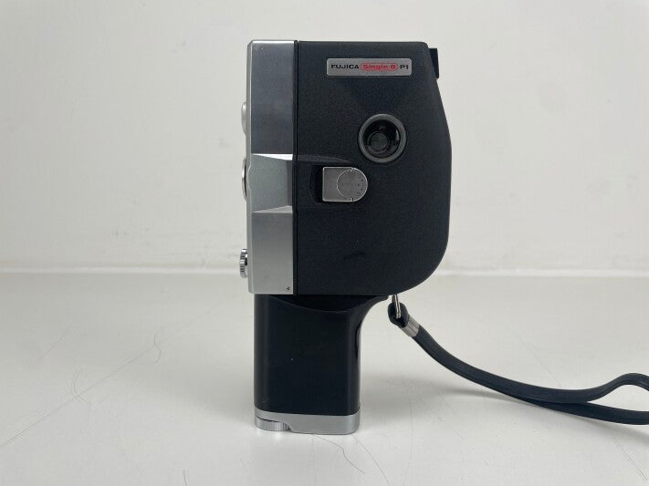 Fujifilm Fujica Single-8 P1 Cine Camera – Mint Condition – Vintage 8mm Film Camera + FREE FILM ROLL (EXPIRED)