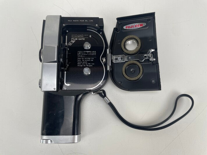 Fujifilm Fujica Single-8 P1 Cine Camera – Mint Condition – Vintage 8mm Film Camera + FREE FILM ROLL (EXPIRED)