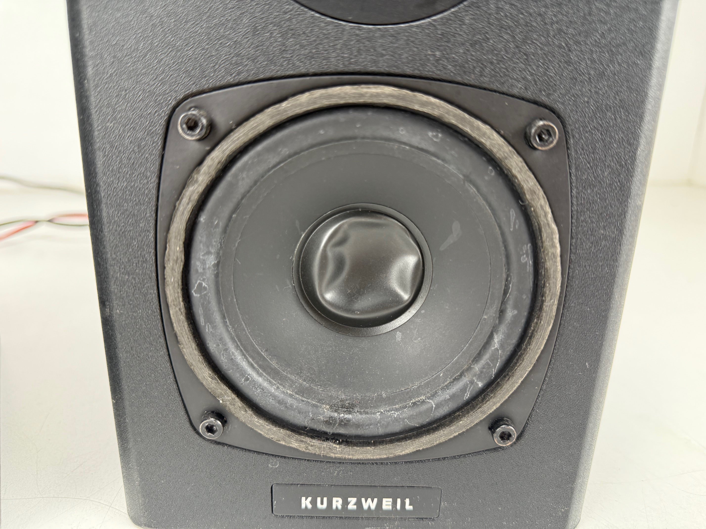 Kurzweil KS-40A Active Bookshelf Speaker Set - Matching Pair