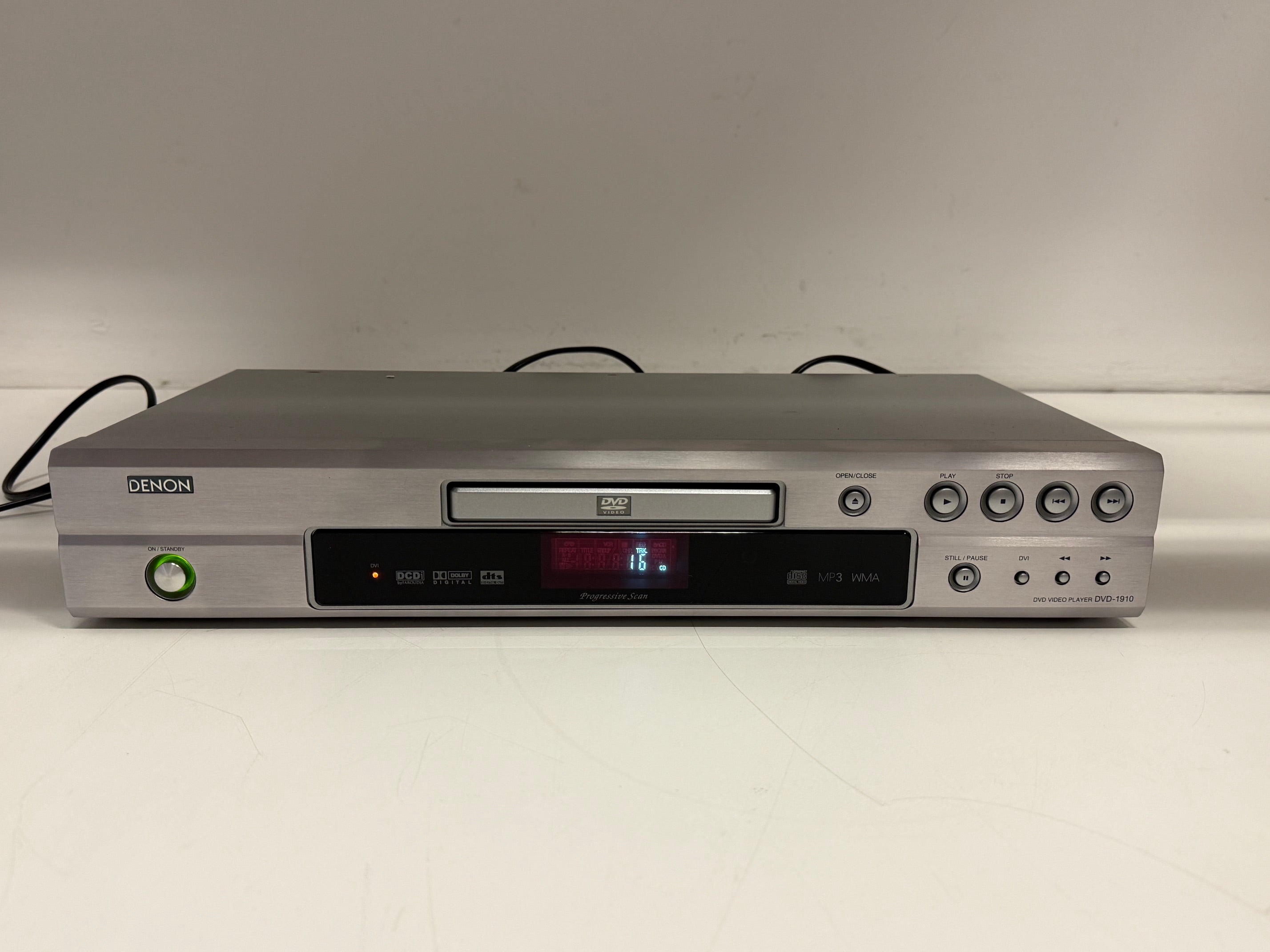 Denon DVD-1910 dvd-videospeler met originele doos, afstandsbediening en handleiding.