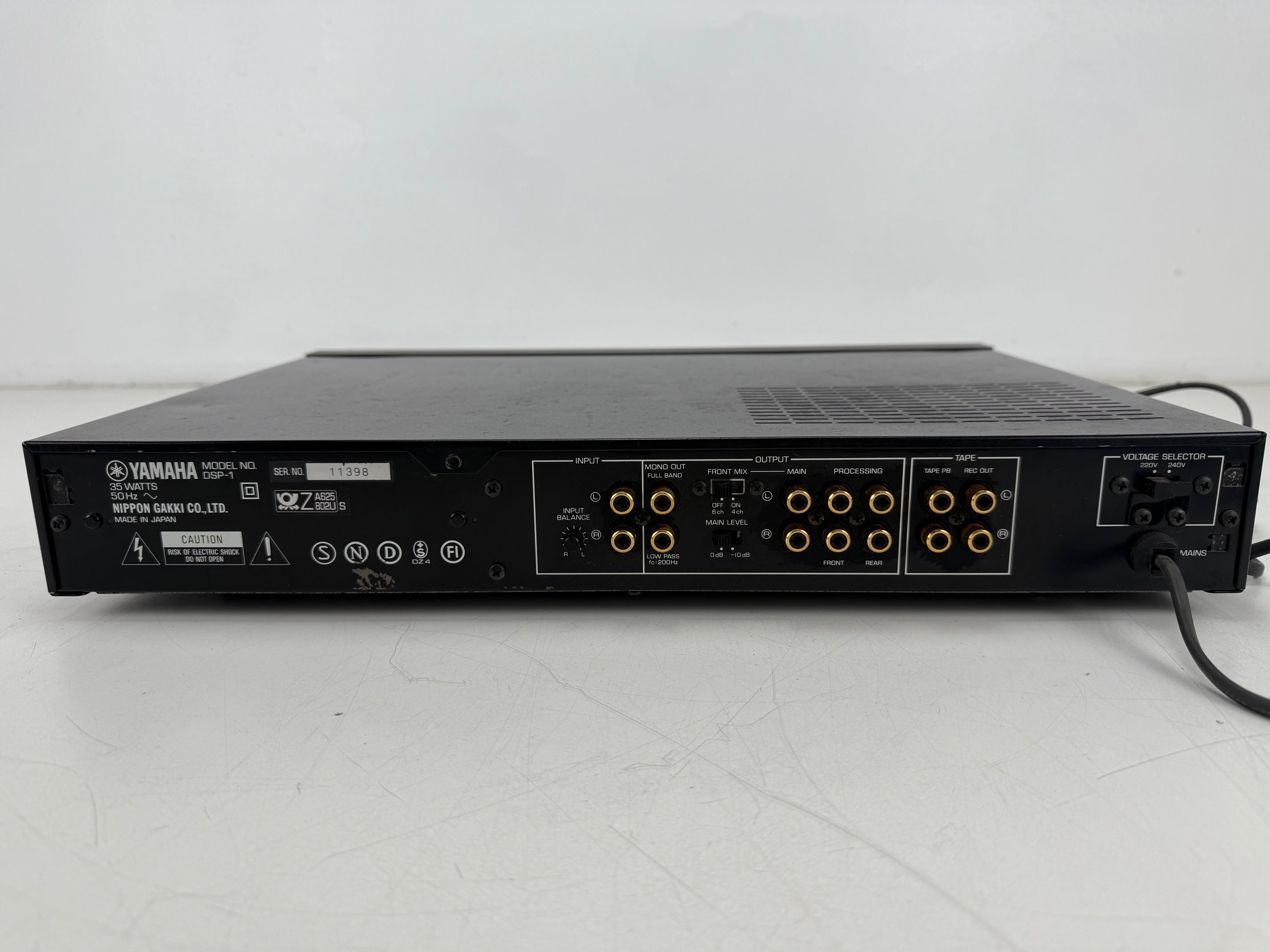 Yamaha DSP-1 digitale geluidsveldprocessor