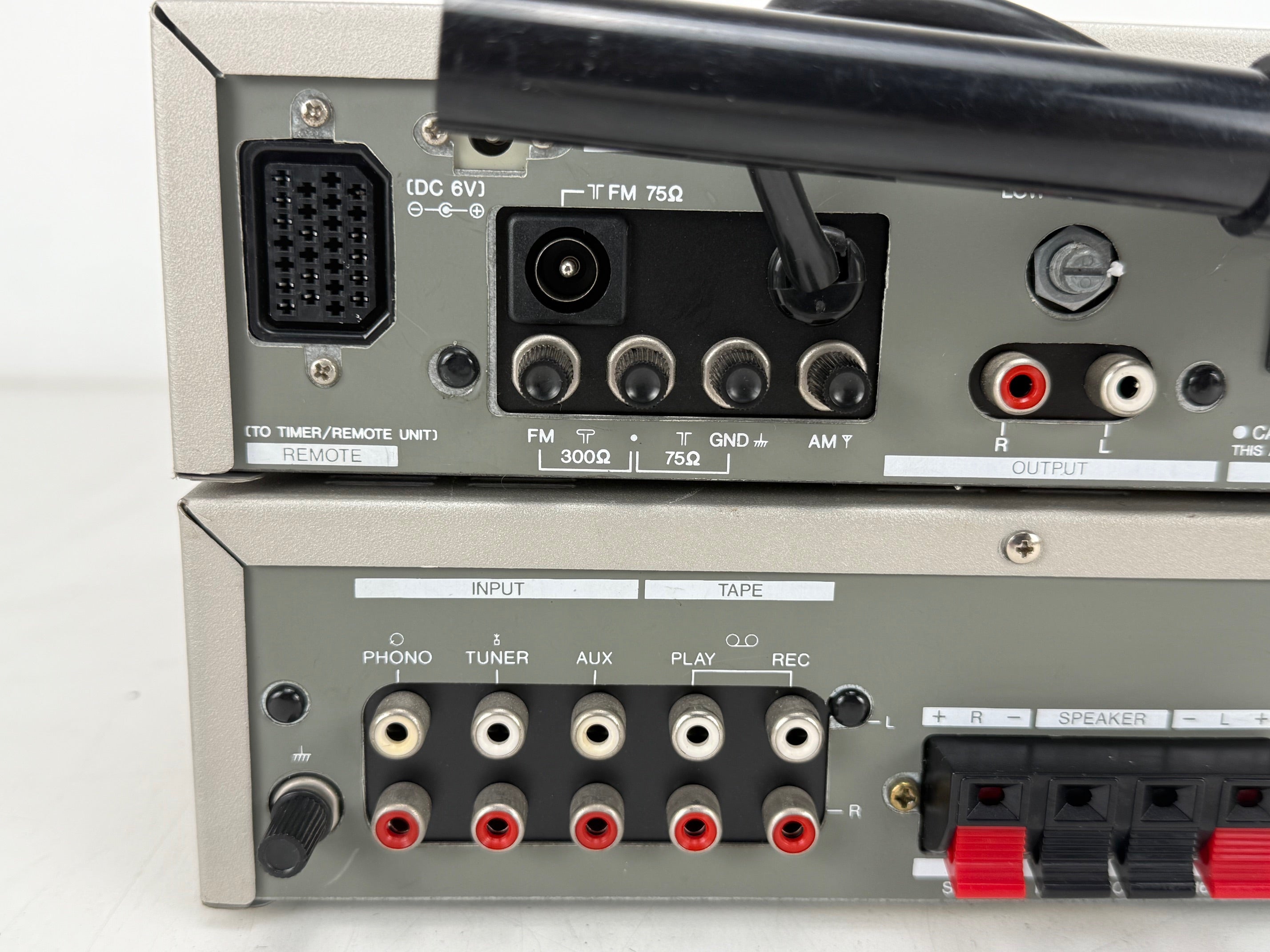 Aiwa R50 FM-Stereo Tuner / A60 Stereo Integrated Amplifier Set
