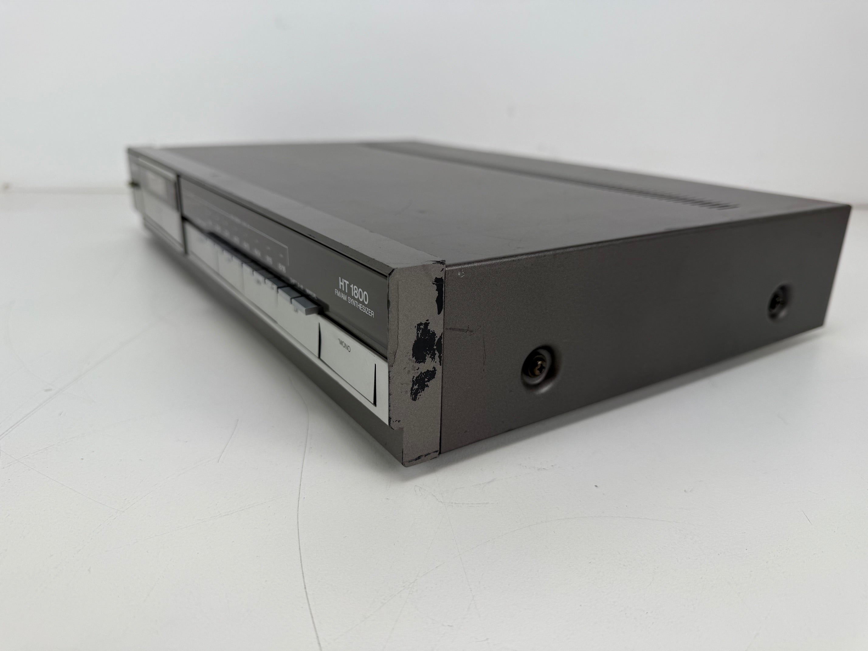 Telefunken HT1800 FM/AM Synthesizer Tuner