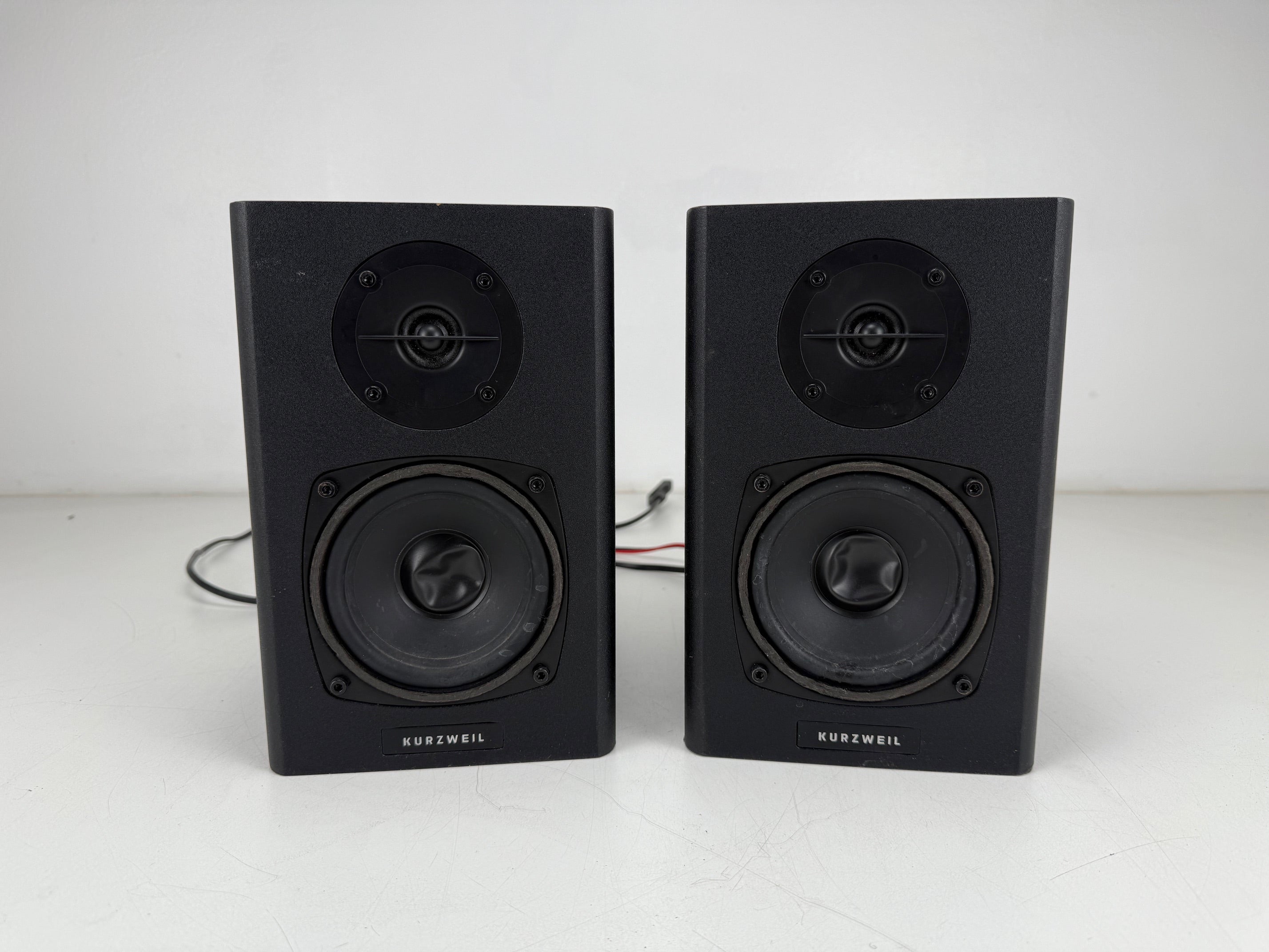 Kurzweil KS-40A Active Bookshelf Speaker Set - Matching Pair