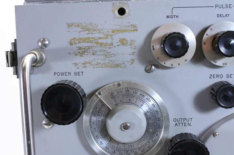 Hewlett Packard UHF Signal Generator Model 616B