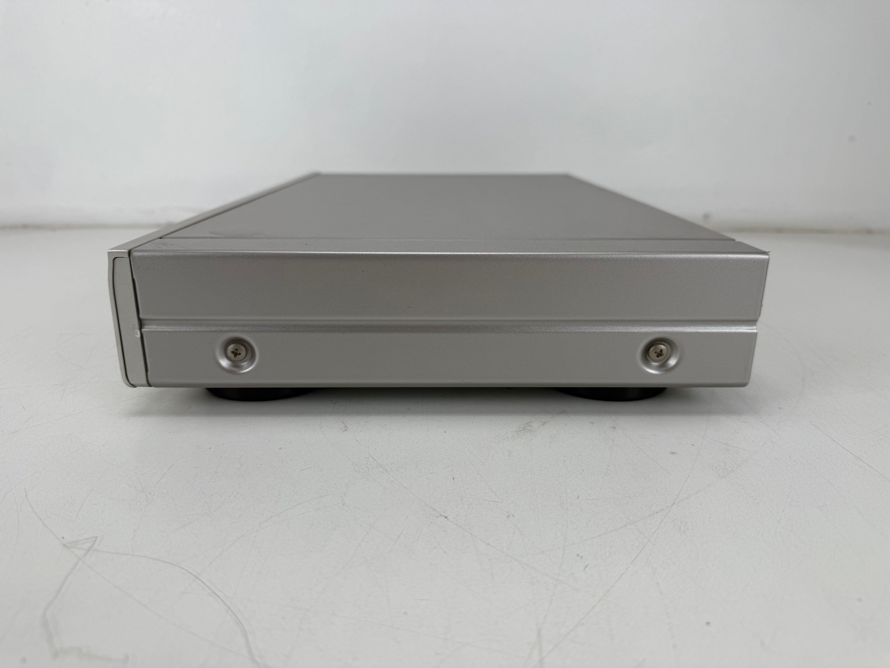 Denon TU-1510AE AM/FM stereo tuner met originele doos