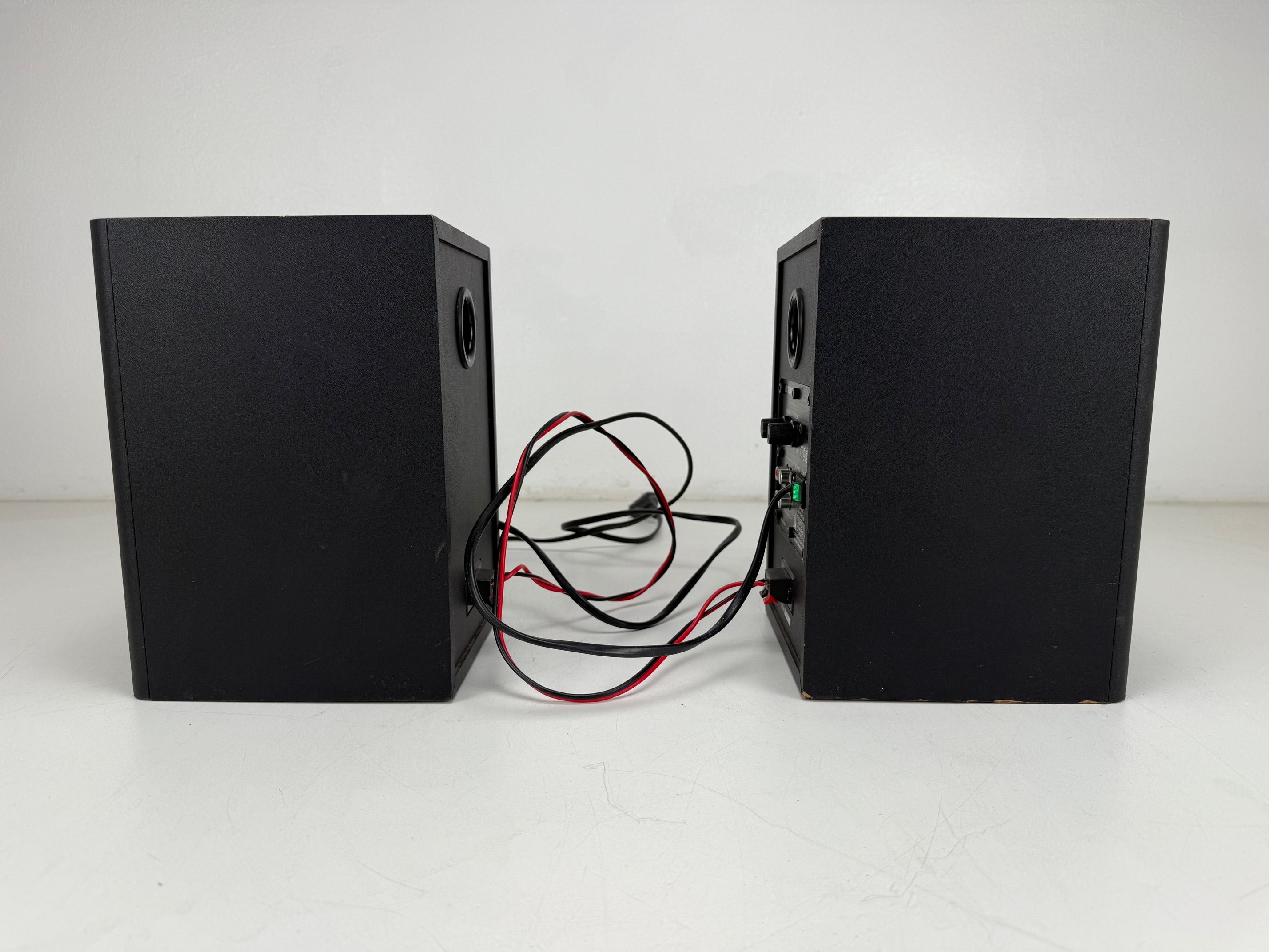 Kurzweil KS-40A Active Bookshelf Speaker Set - Matching Pair
