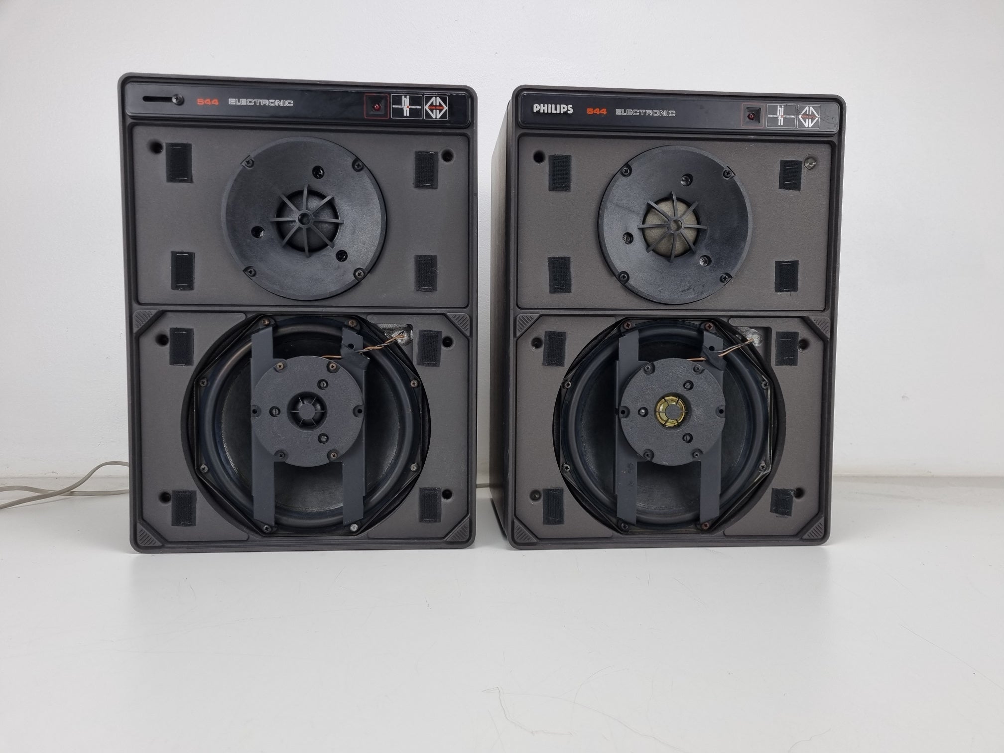 Philips 544 MFB electronic active bookshelf speakers - Partially recapped