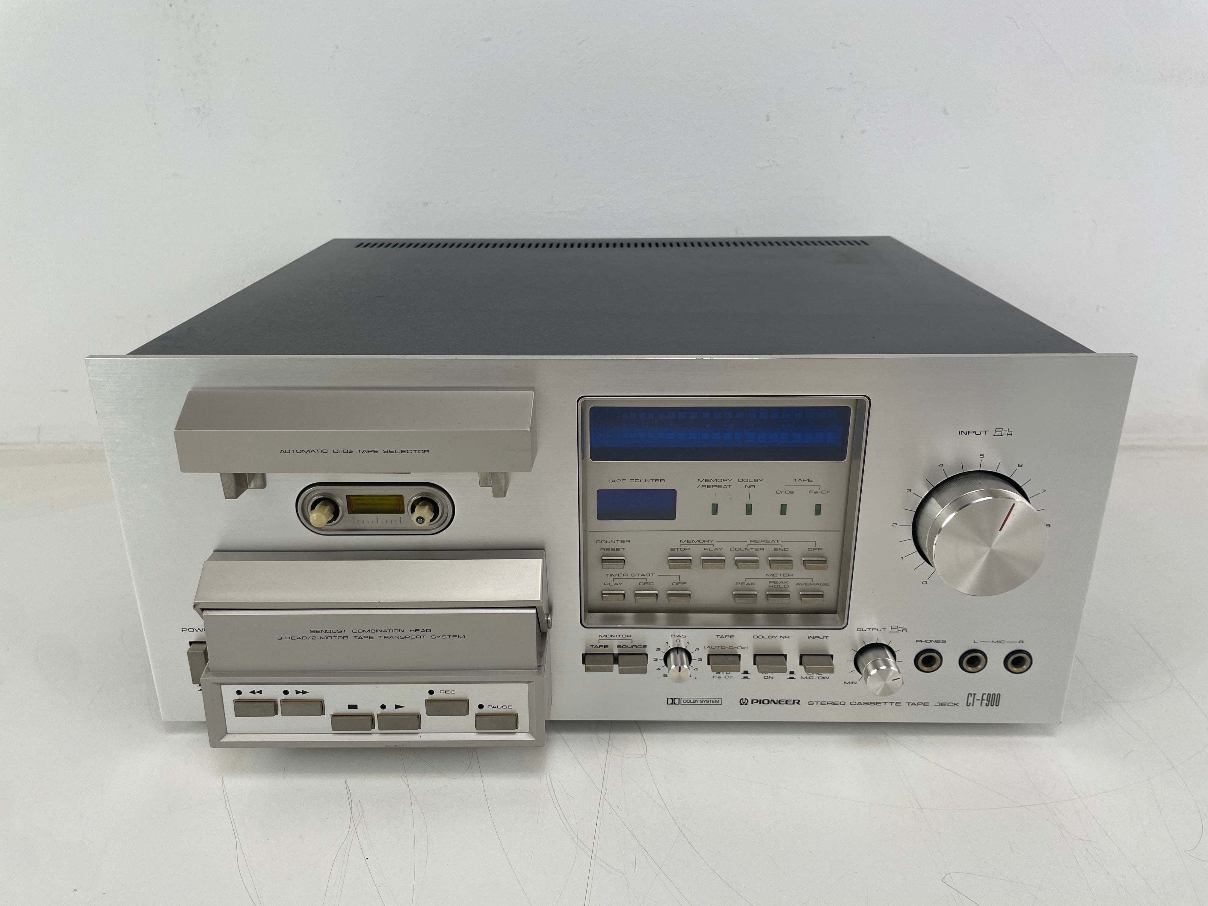 Pioneer CT-F900 – Stereo Cassette Deck – 3-Head – Blue Line Series