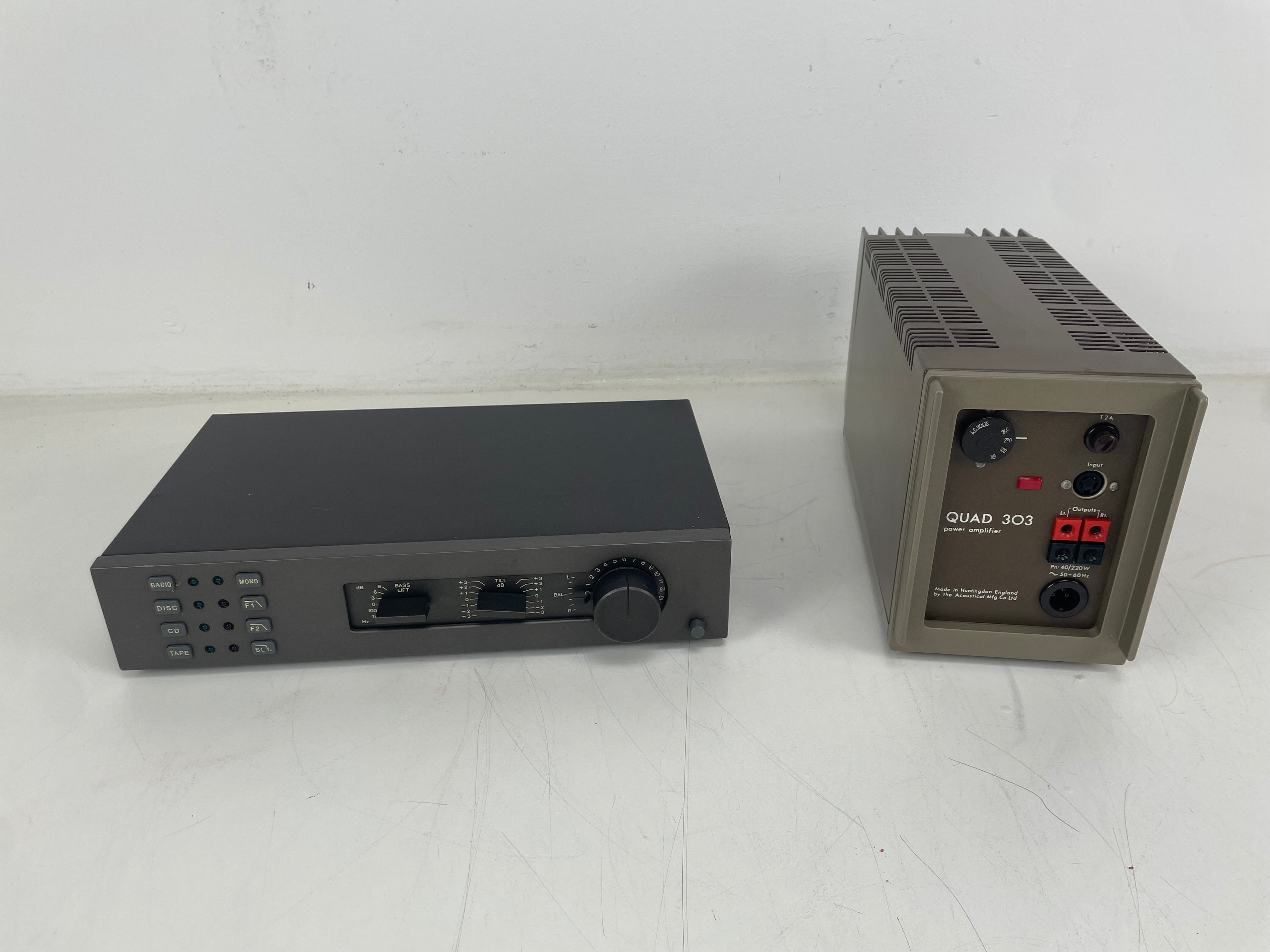 Quad - 34 Control Unit/303 Power Amplifier - Inc. Power/AUX Cable