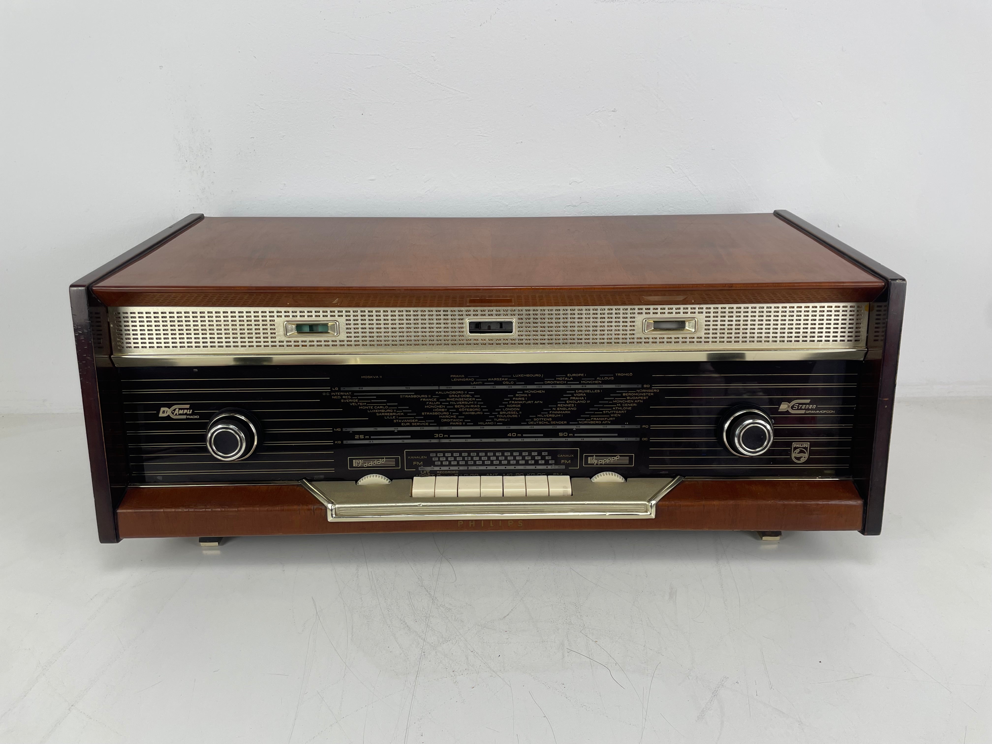 Philips - B7X94A - Tube Radio - Bi-Ampli - Serviced (Cleaned/Tubes Replaced)