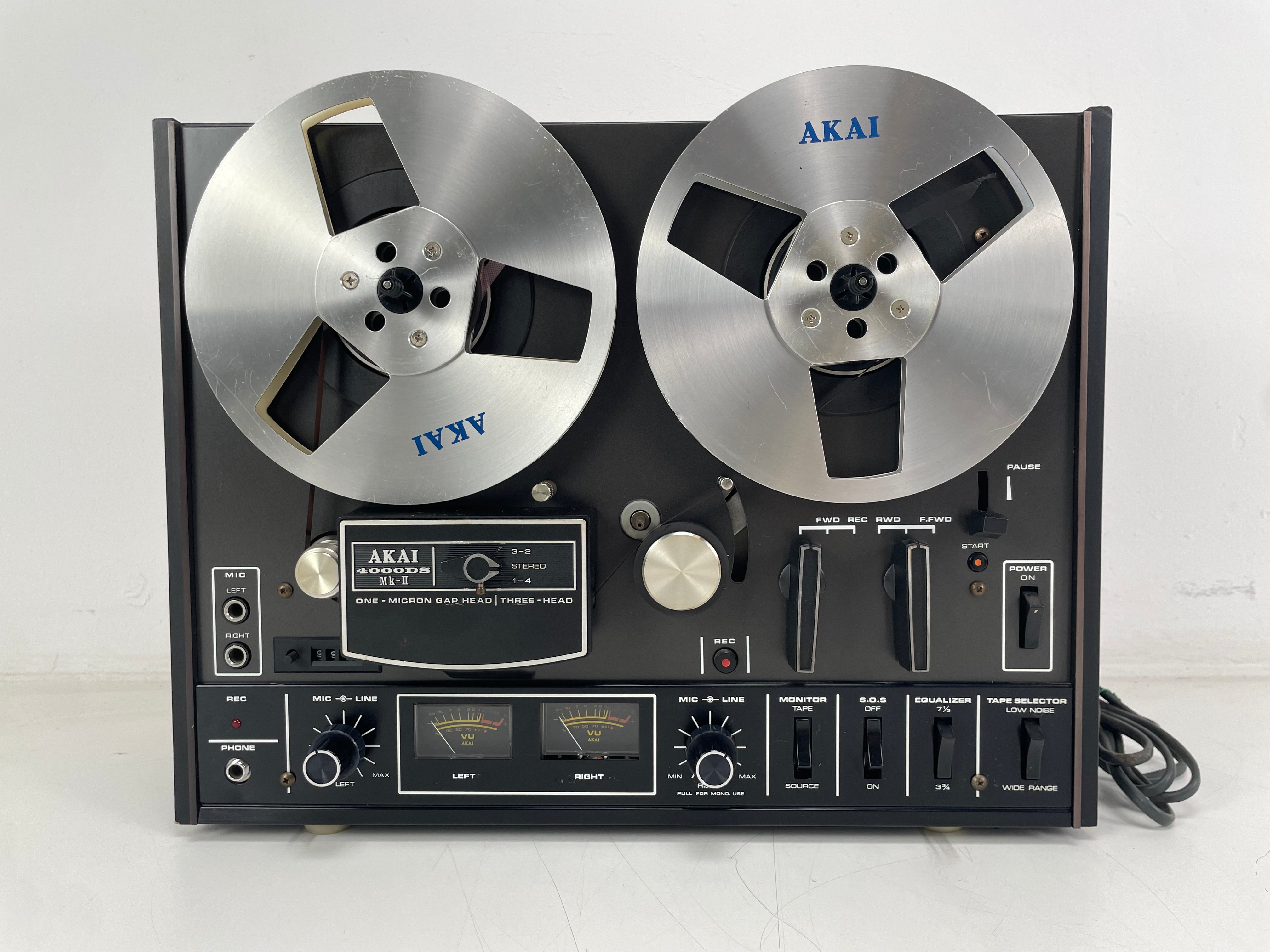 Akai - 4000DS MK2 - Black - 3-Head - 18CM - Reel-to-Reel Recorder - Serviced (New Belts)