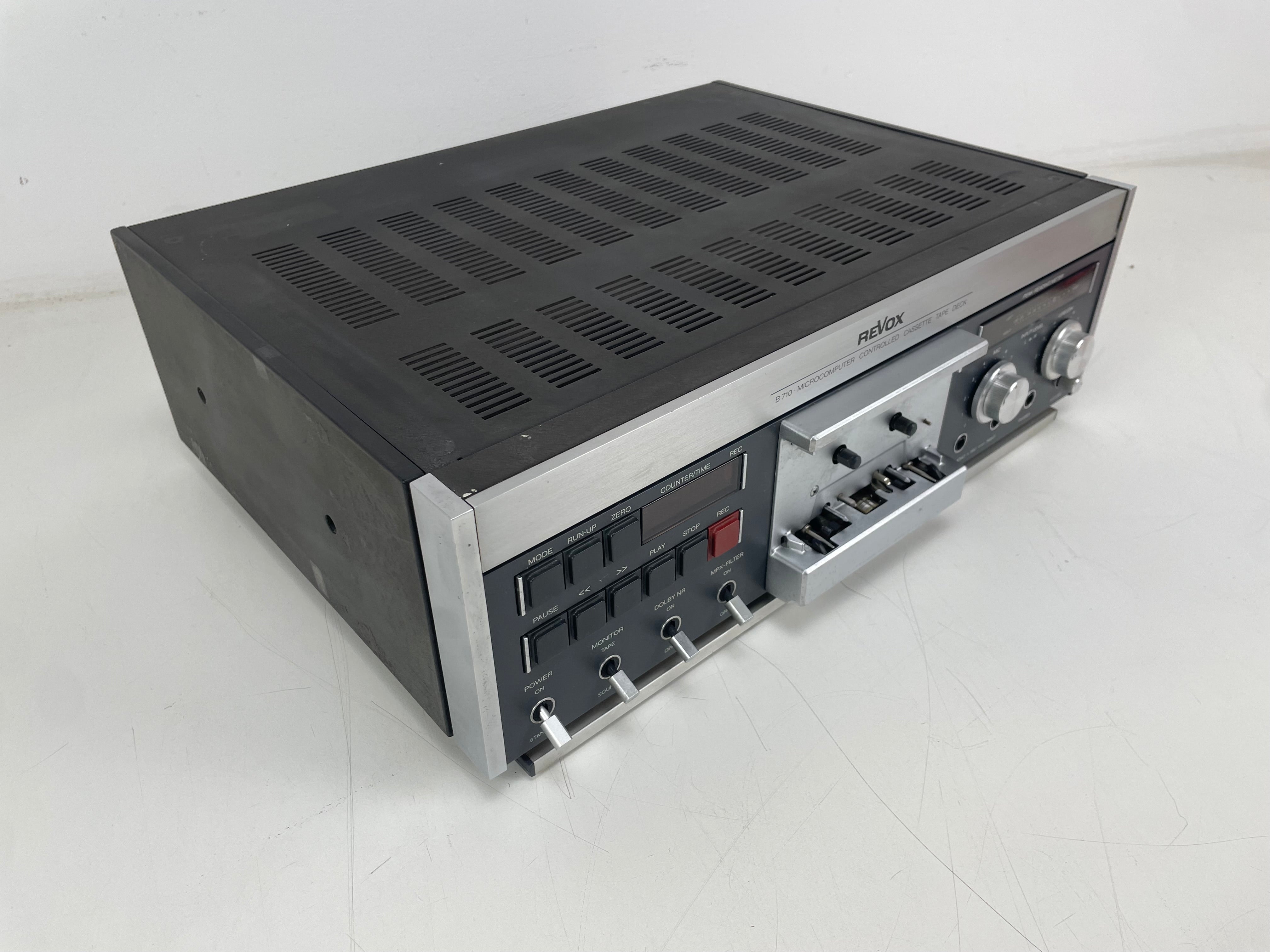 Studer Revox B710 microcomputergestuurd cassettedeck - Onderhoud uitgevoerd