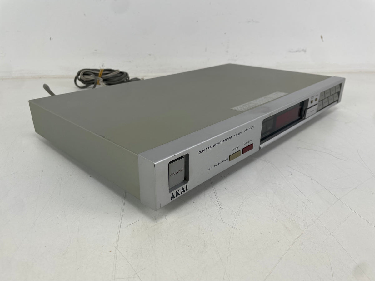 Akai – AT-A301 – Quartz Synthesizer Tuner – AM/FM Stereo Tuner