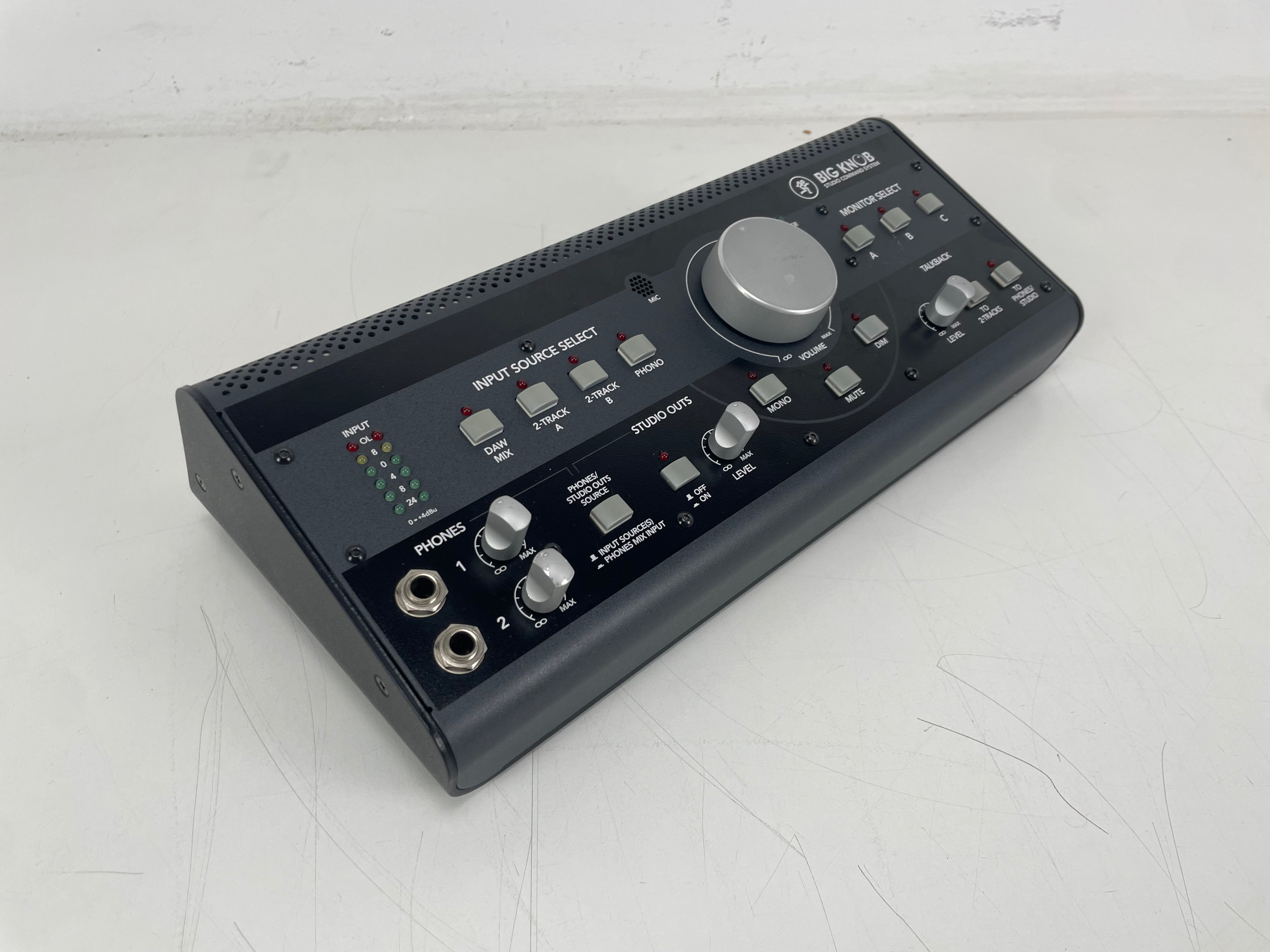 Mackie - Big Knob - Studio Command System - C03