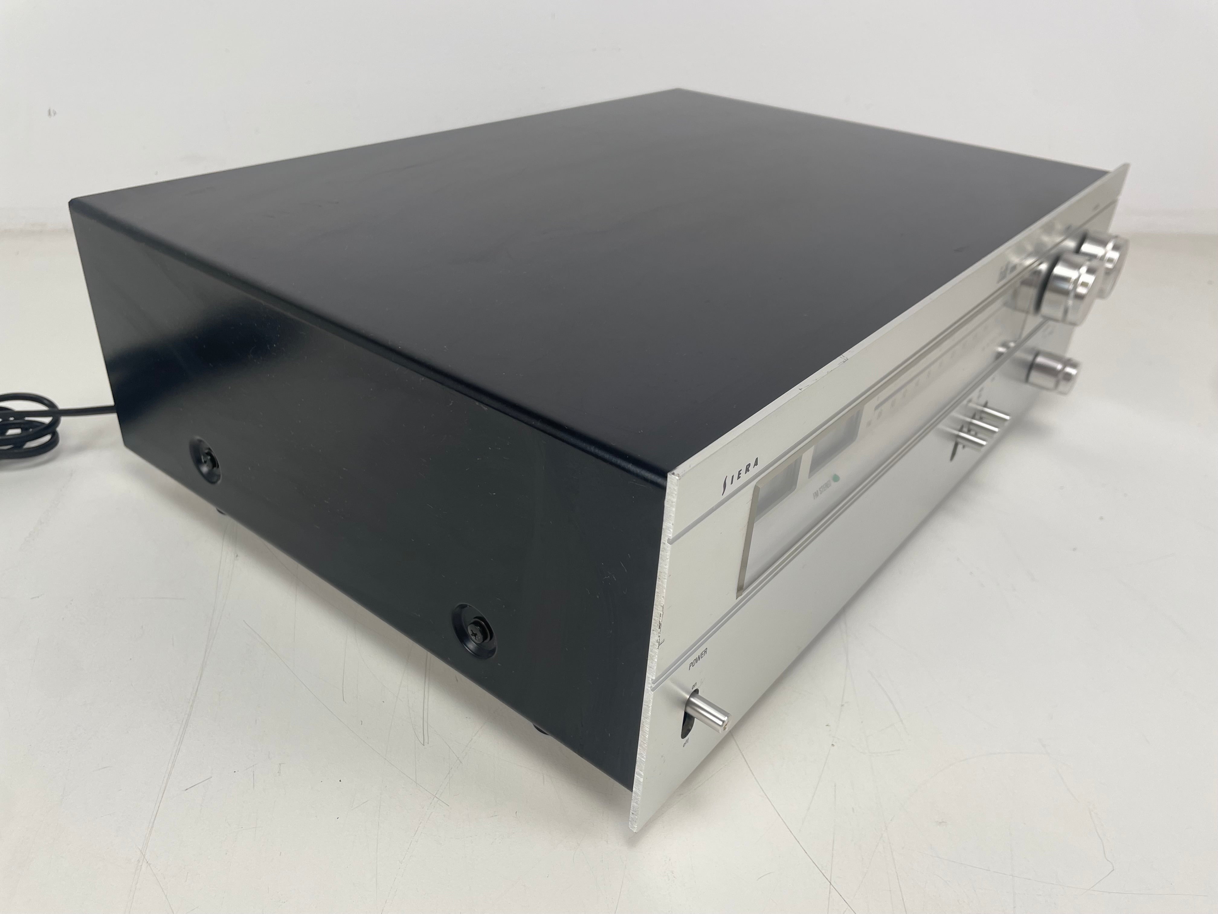 Siera (Philips) - T8000 - Tuner - Serviced (New Lamps)