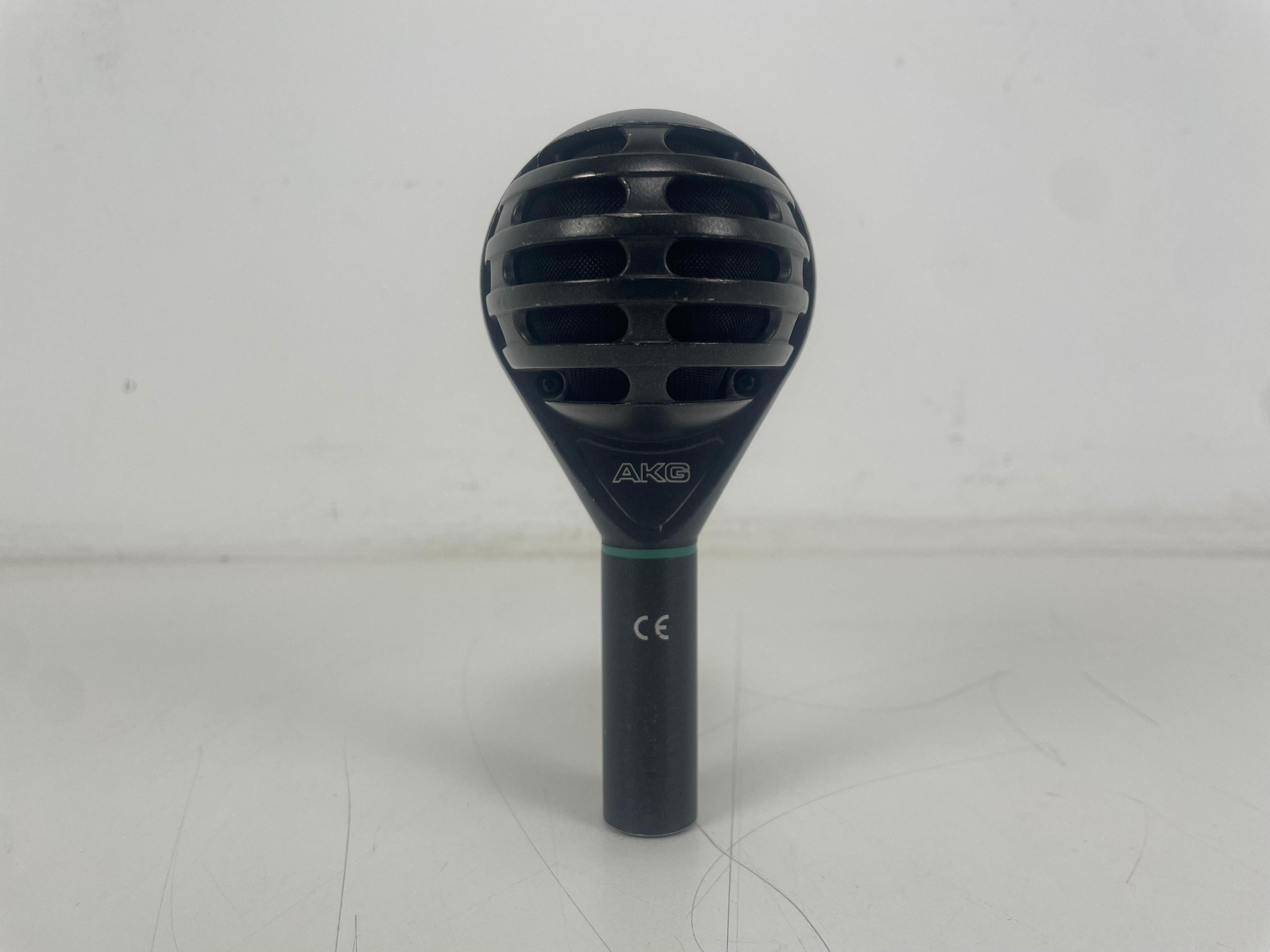 AKG - D112 - Large Diaphragm Dynamic Bass Drum Microphone - 210 Ohms