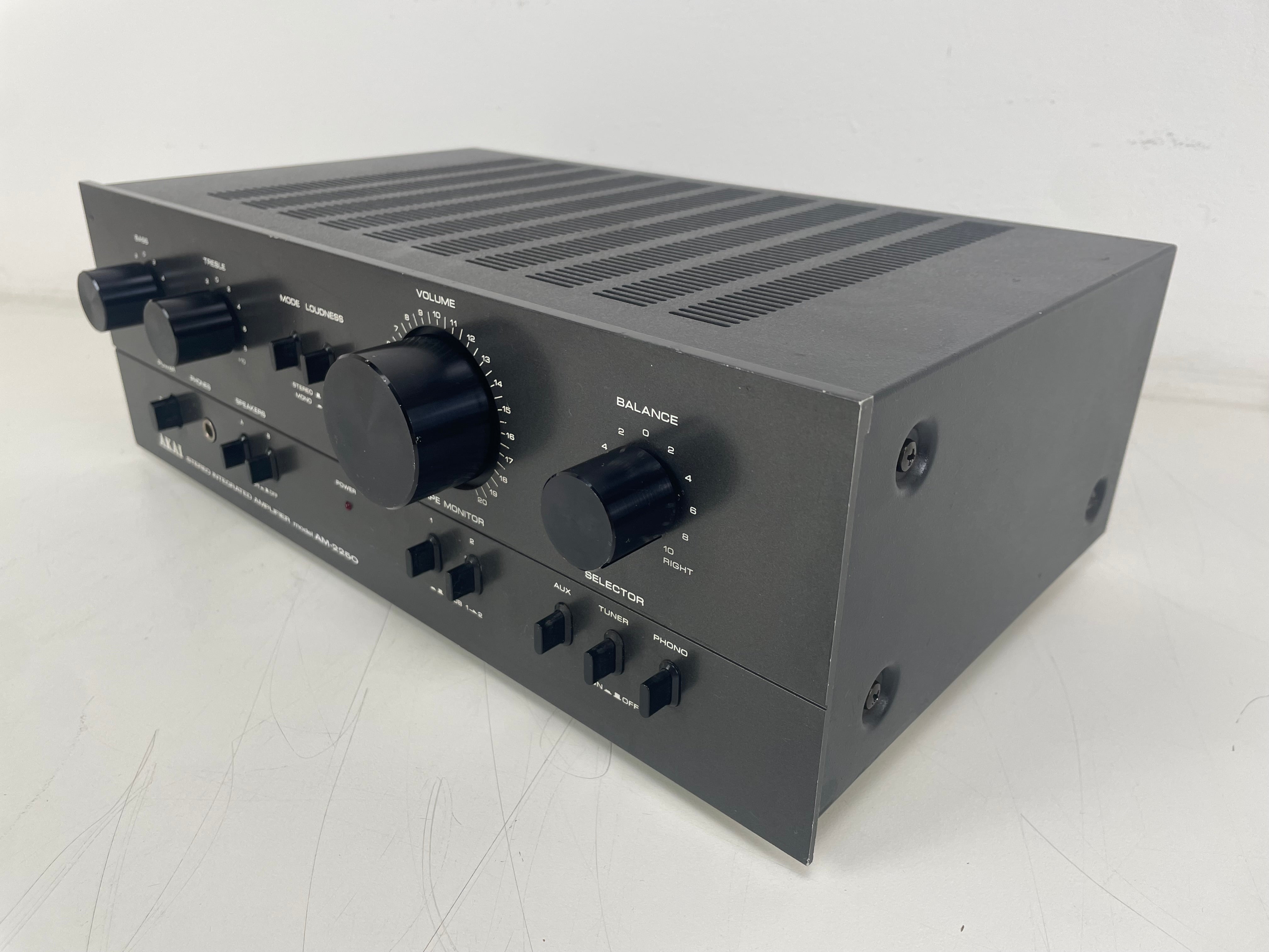 Akai - AM-2250 - Integrated Stereo Amplifier - Serviced (Cleaned/Replacement)