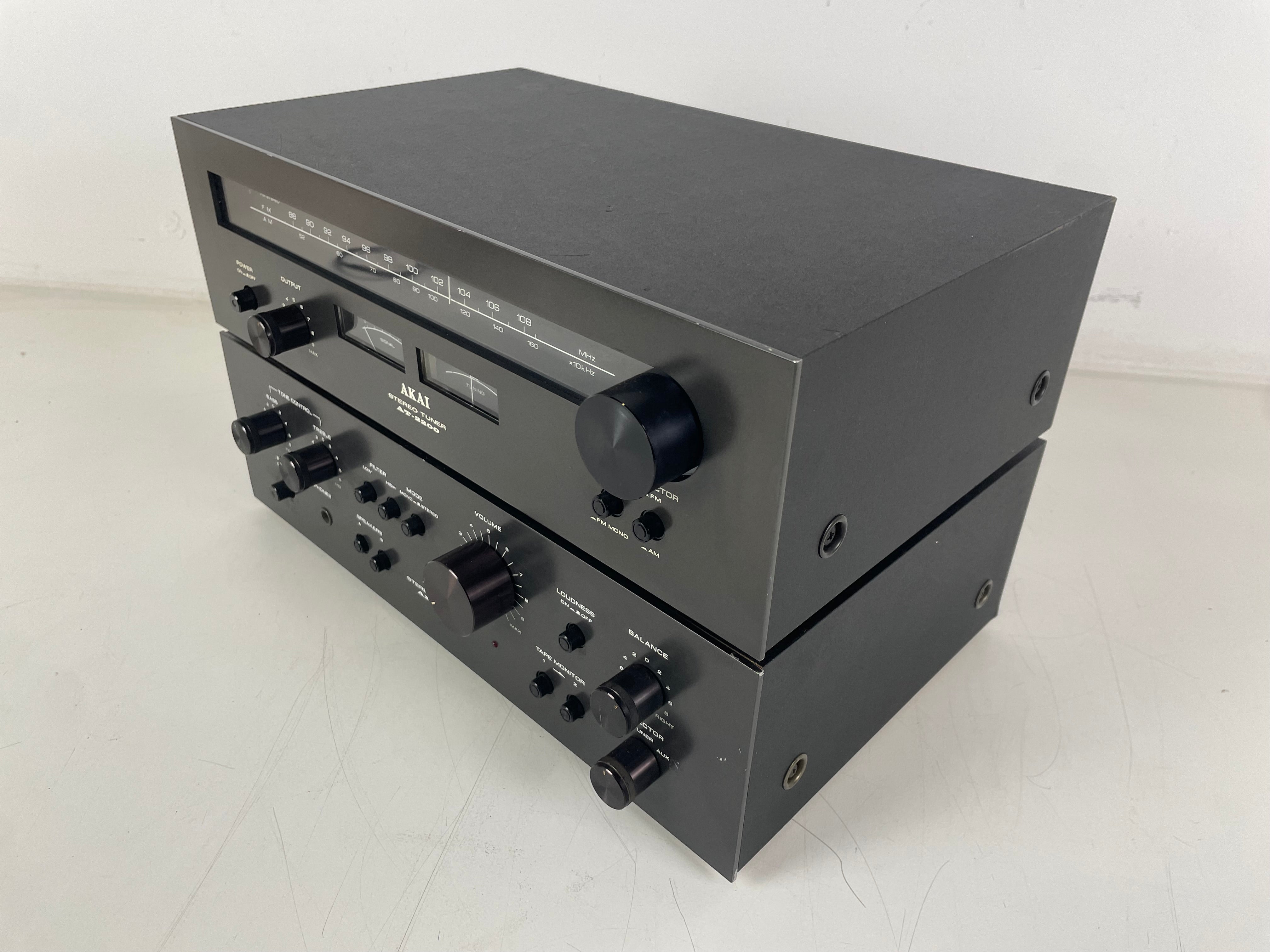Akai - AT-2200/AM-2200 - Amplifier/Tuner Set - Serviced (Repaired/Cleaned)