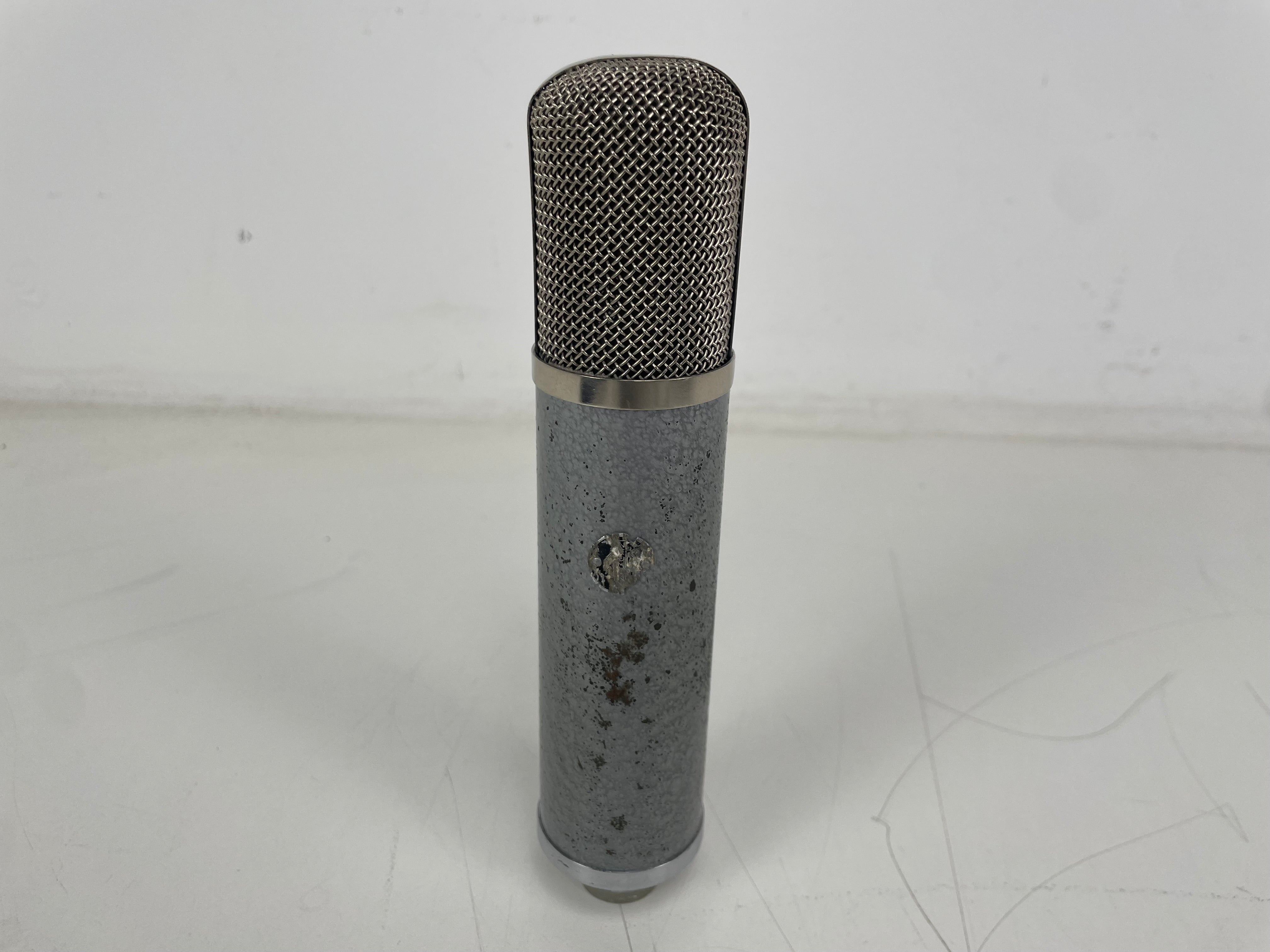 Neumann & Gefell - UM57 - Nr.991 - Tube Condenser Microphone - Serviced