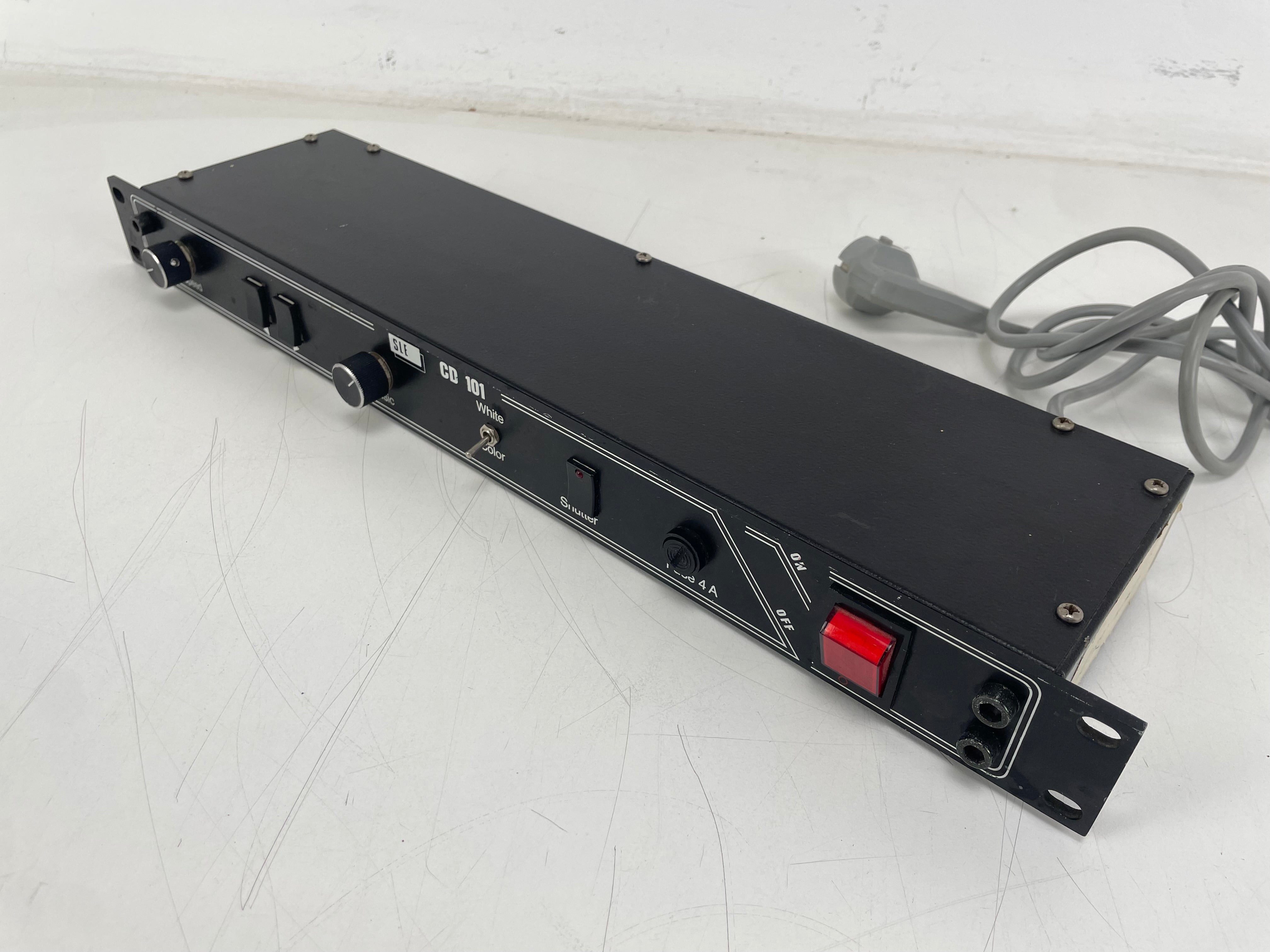 SLE - CD 101  - Vintage 19-Inch Disco Lighting Effect Controller - Rare