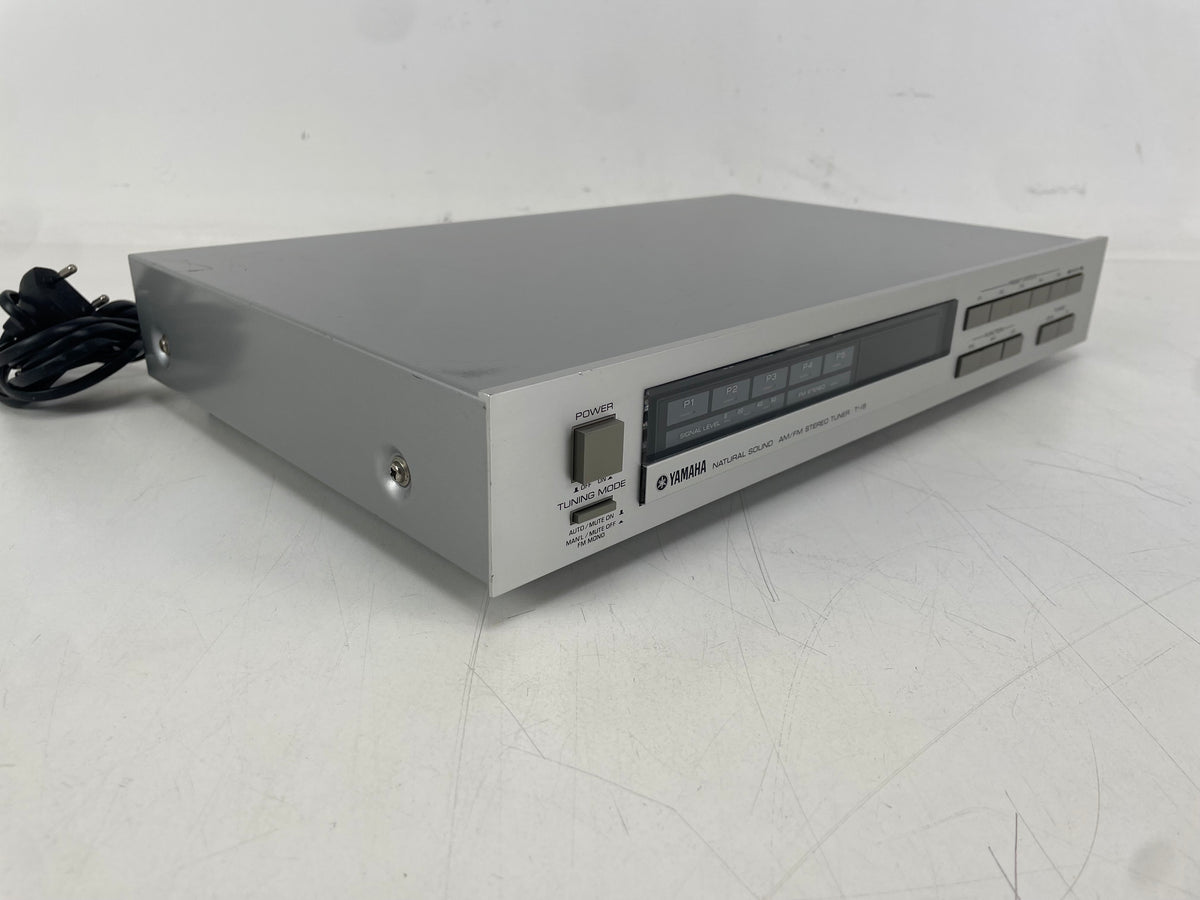 Yamaha – T-15 – AM/FM Stereo Tuner – Digital Display