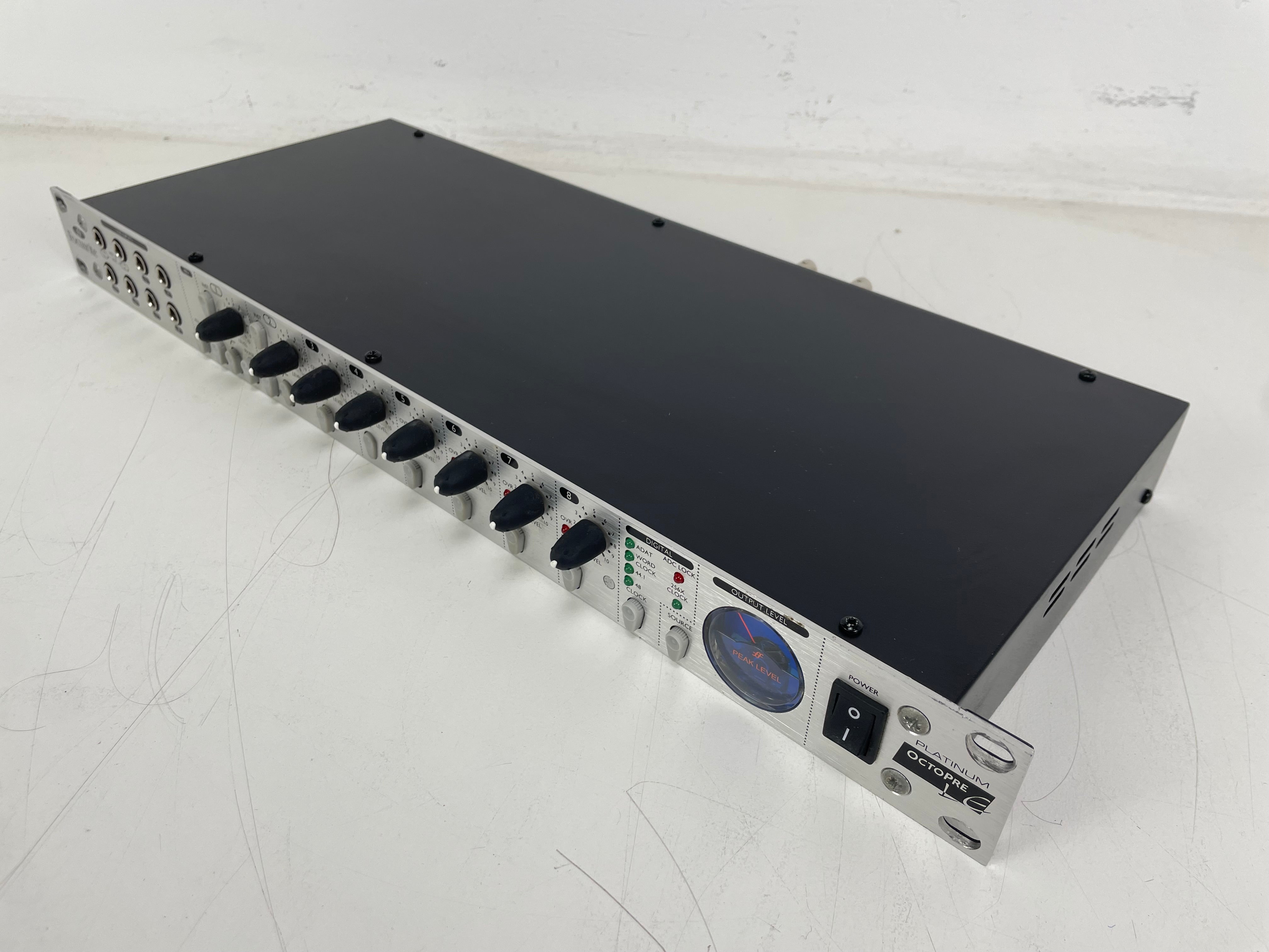 Focusrite Platinum - Octopre - LE 8 - Interface - No PSU (No.2)