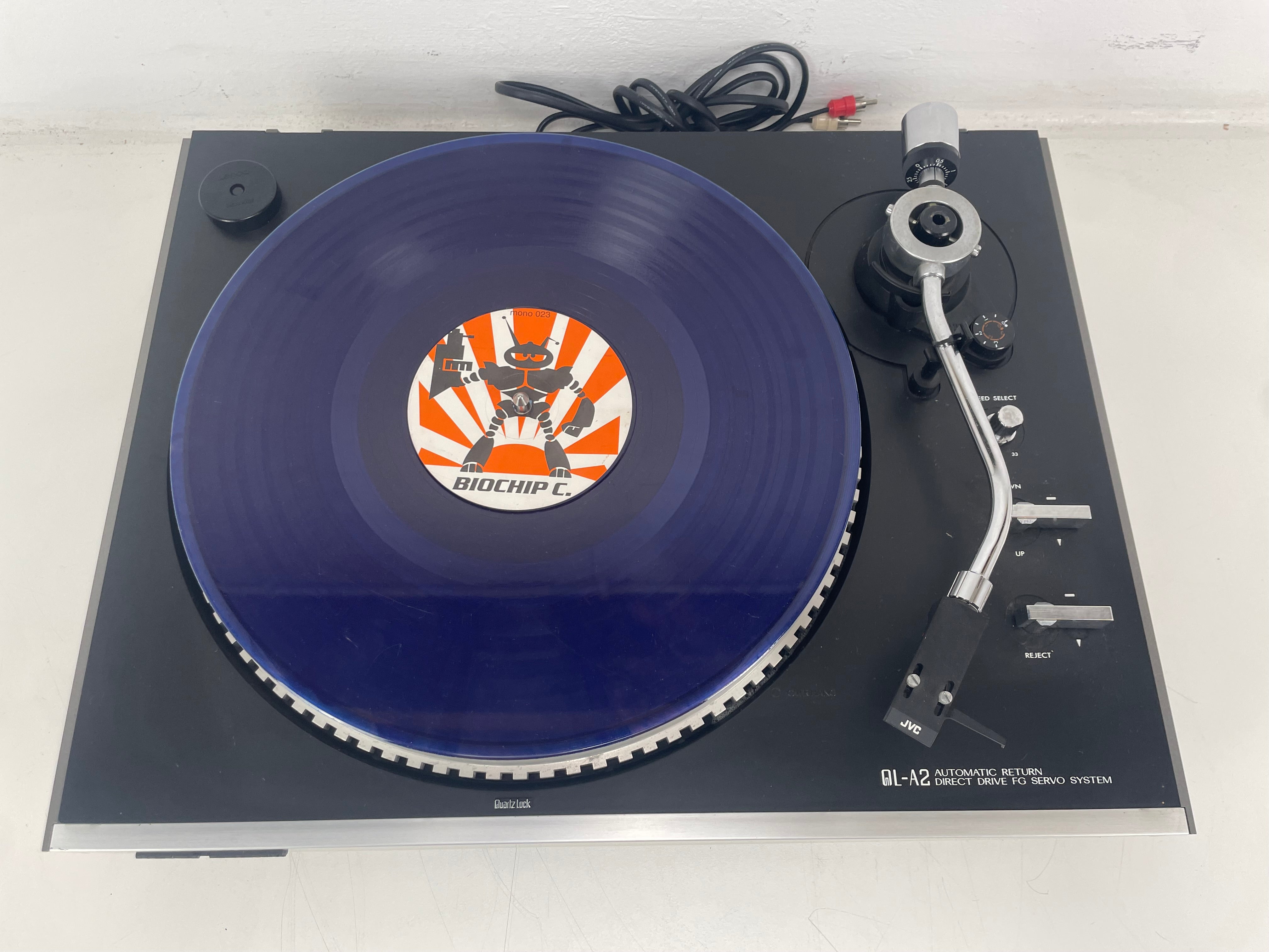 JVC - QL-A2 - Direct Drive Turntable - Inc. JVC Z1S Cartridge - Broken Strobe