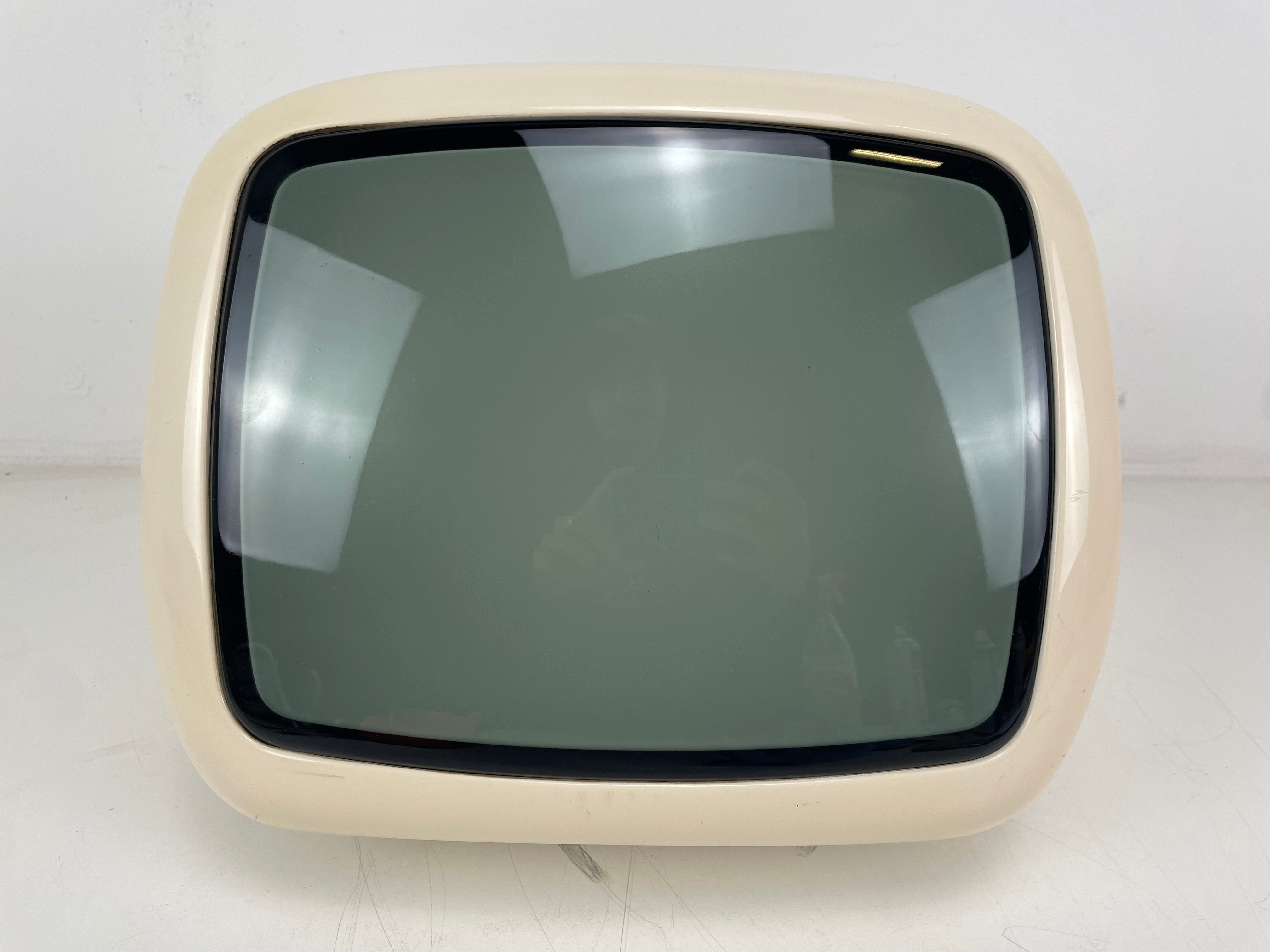 Tesla Orava - NP 4 156 - AB - B/W - CRT Television - Serviced (Repaired)