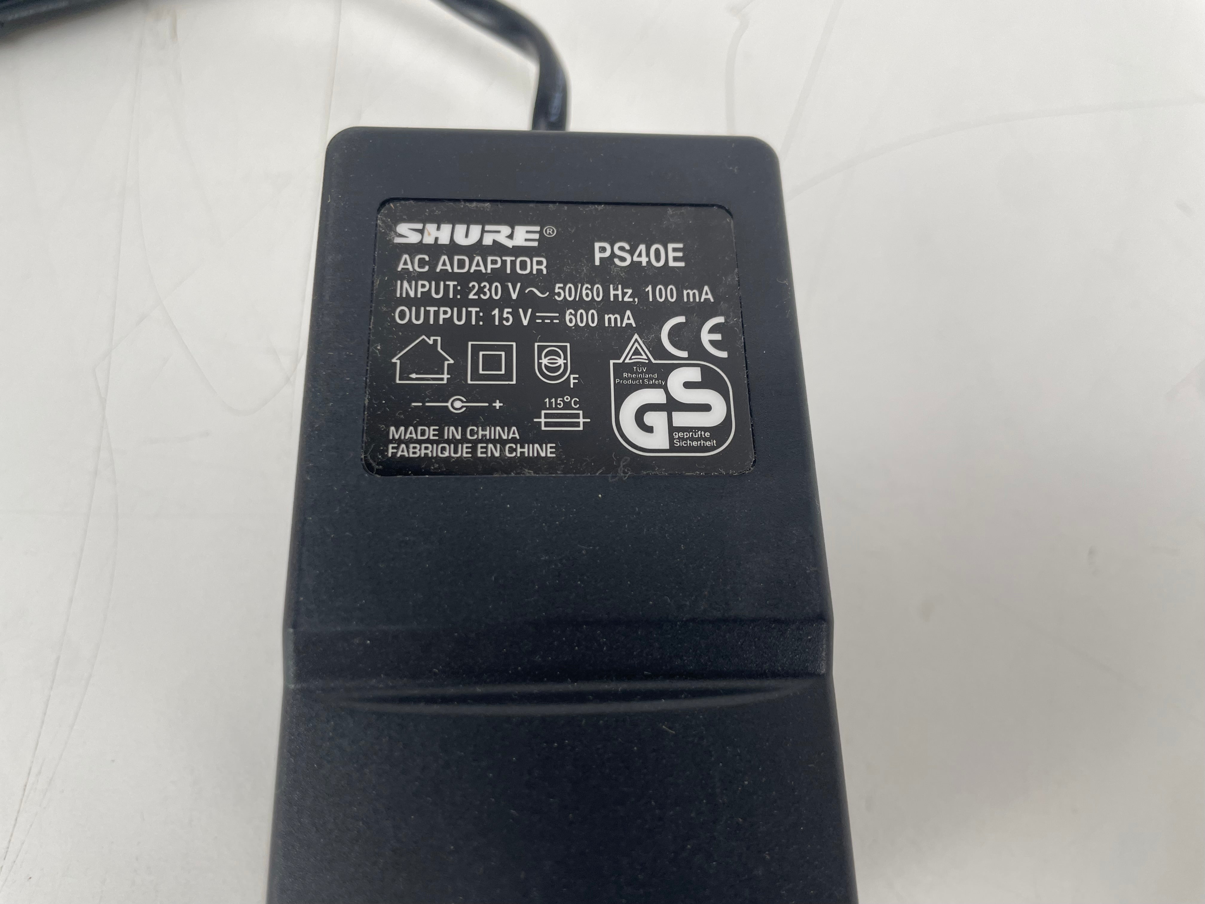 Shure - PS40E - AC Adapter - 230V - 15V - Inc. Original Box
