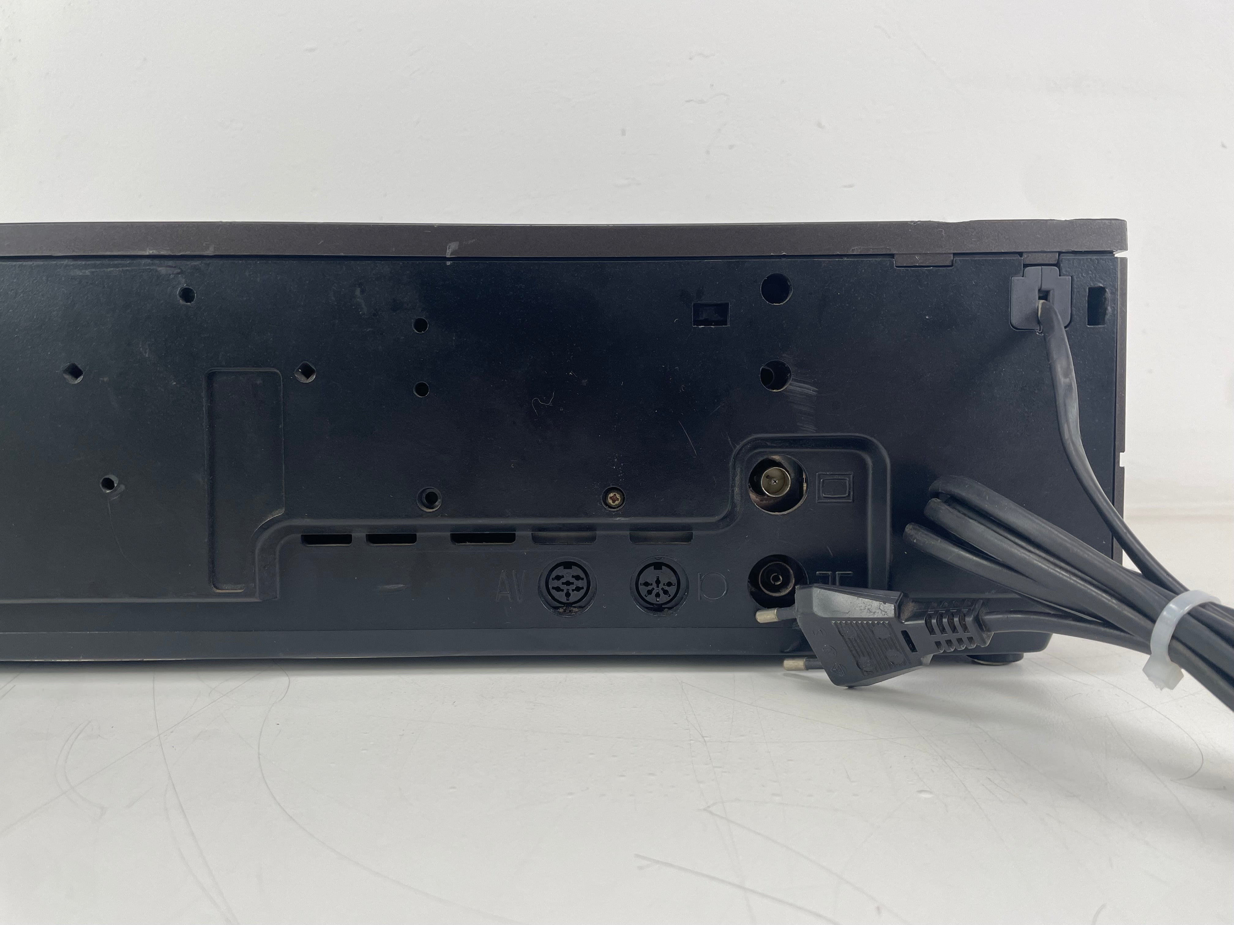 Grundig - Video 2x4/2x8 - 2280a - Video2000 - Video Cassette Recorder - Serviced (Recapped/Repaired)