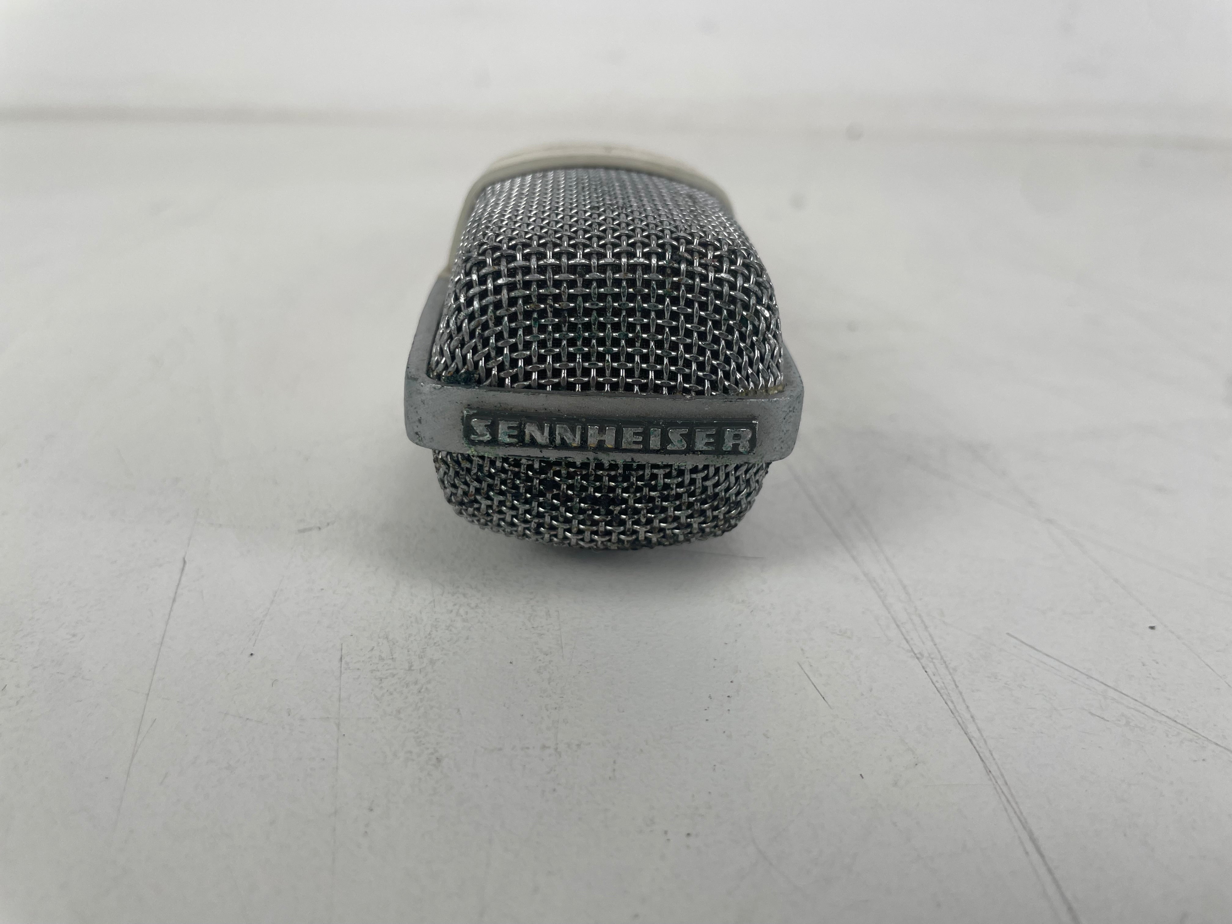 Sennheiser - MD421-N - Cardioid Dynamic Microphone - 30-17000Hz - Inc. Mount