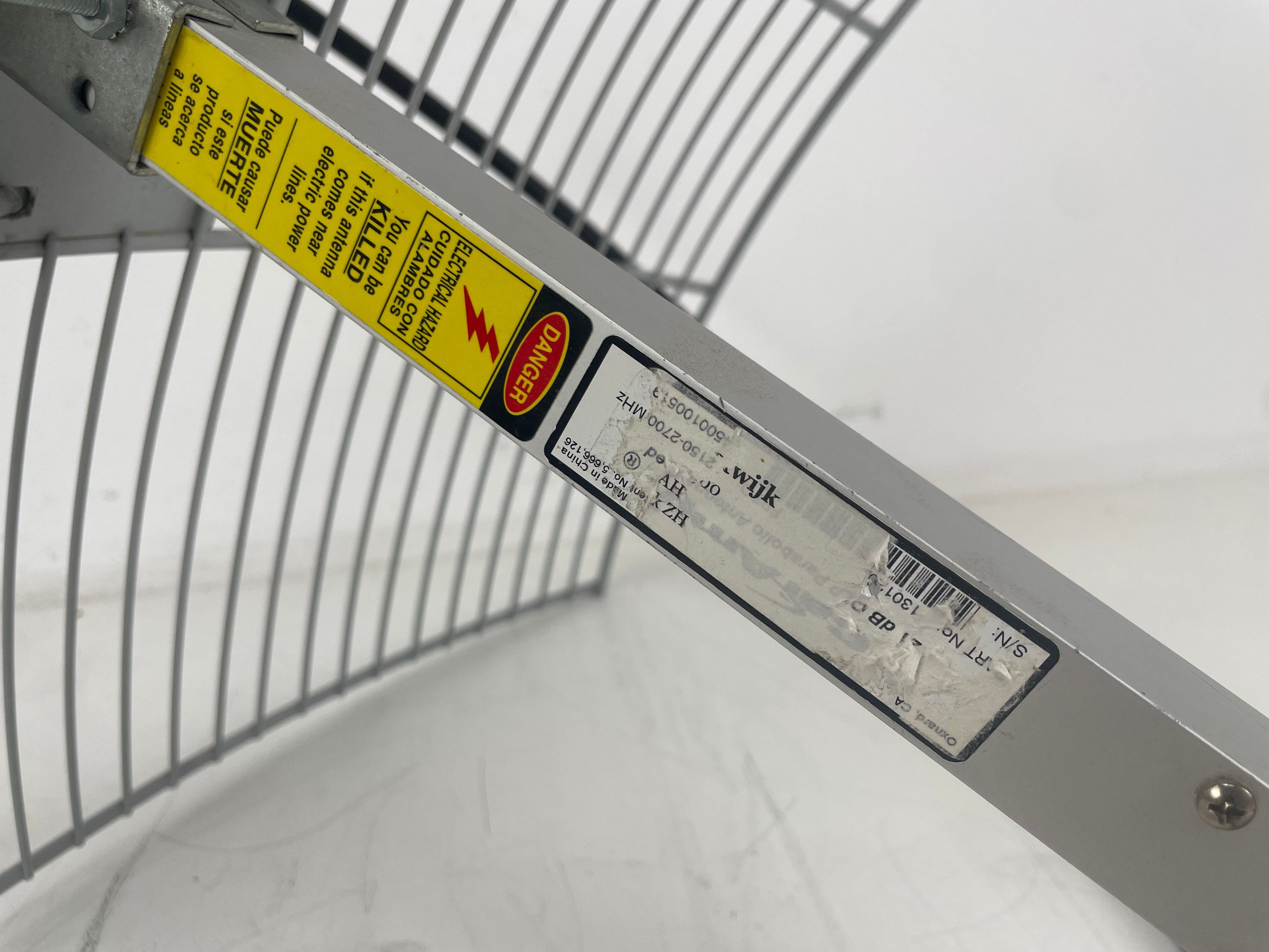 UHF Antenna - 2150-2700 MHz - As Is (Untested)