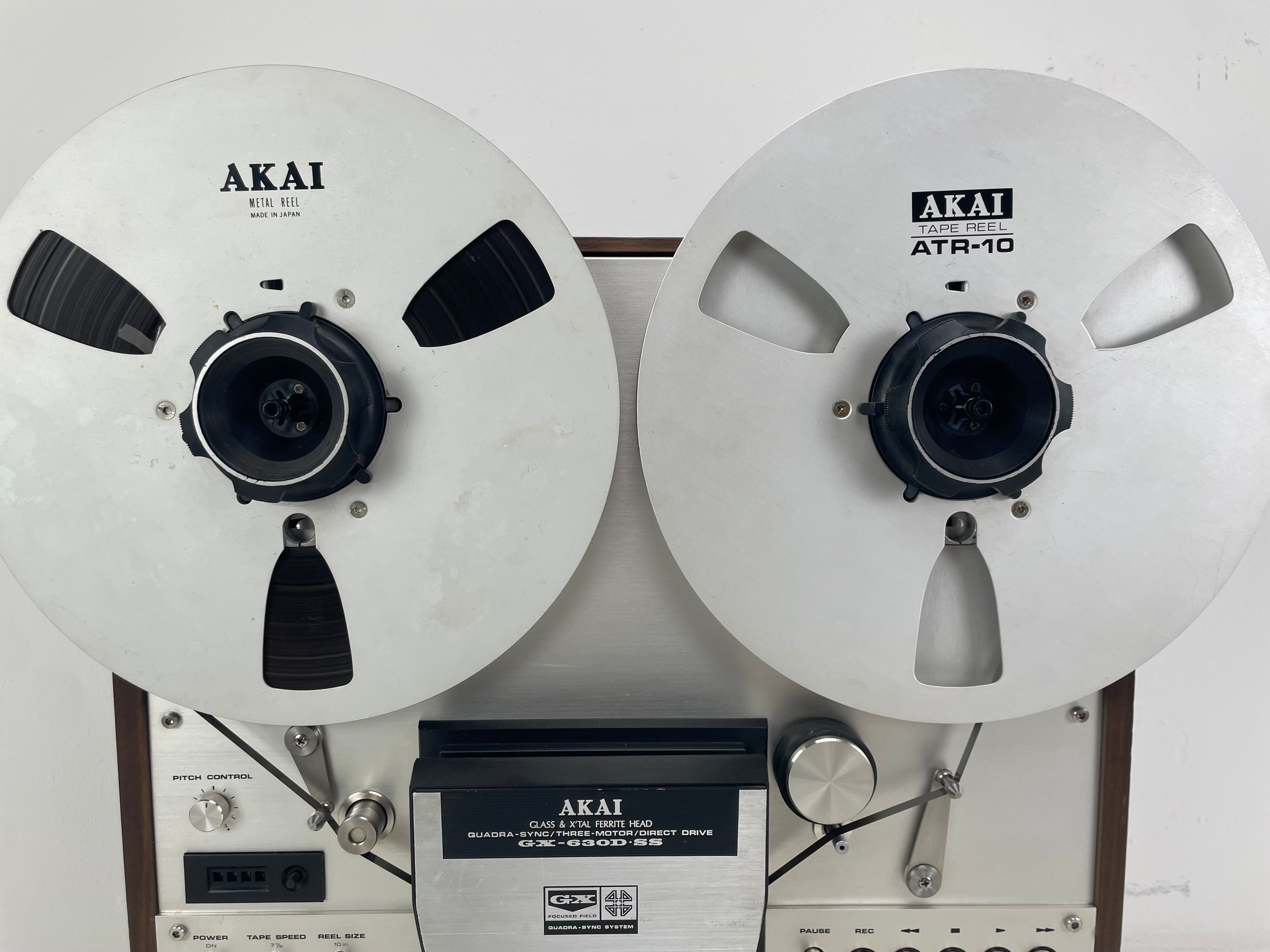 Akai - 630DD-SS - Reel-to-Reel Recorder - 3-Head - Direct Drive - Serviced (Cleaned/New Lamps)