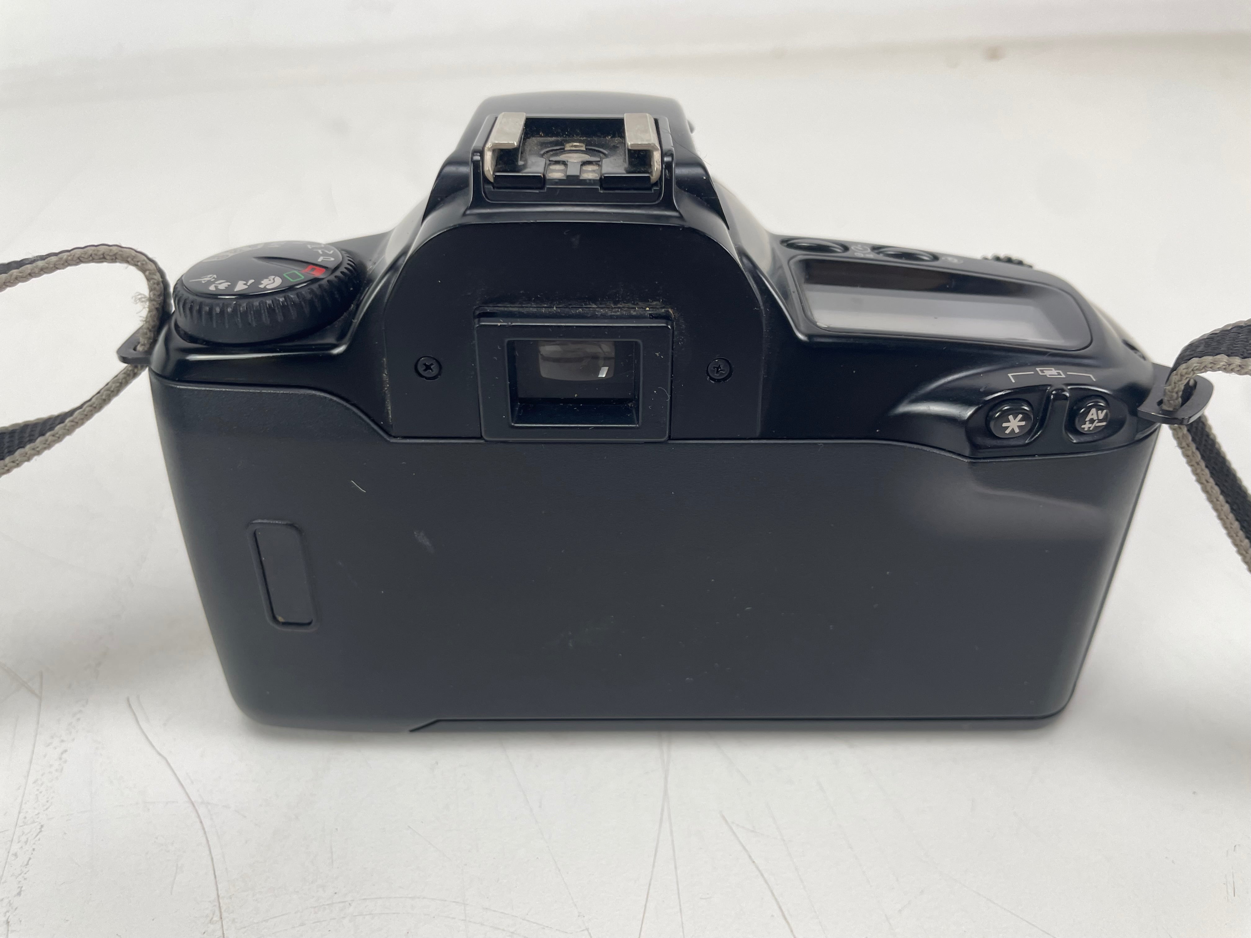 Canon EOS 3000 – Analog 35mm Film Camera – Inc. Accesoires/Manual – As Is (Untested)