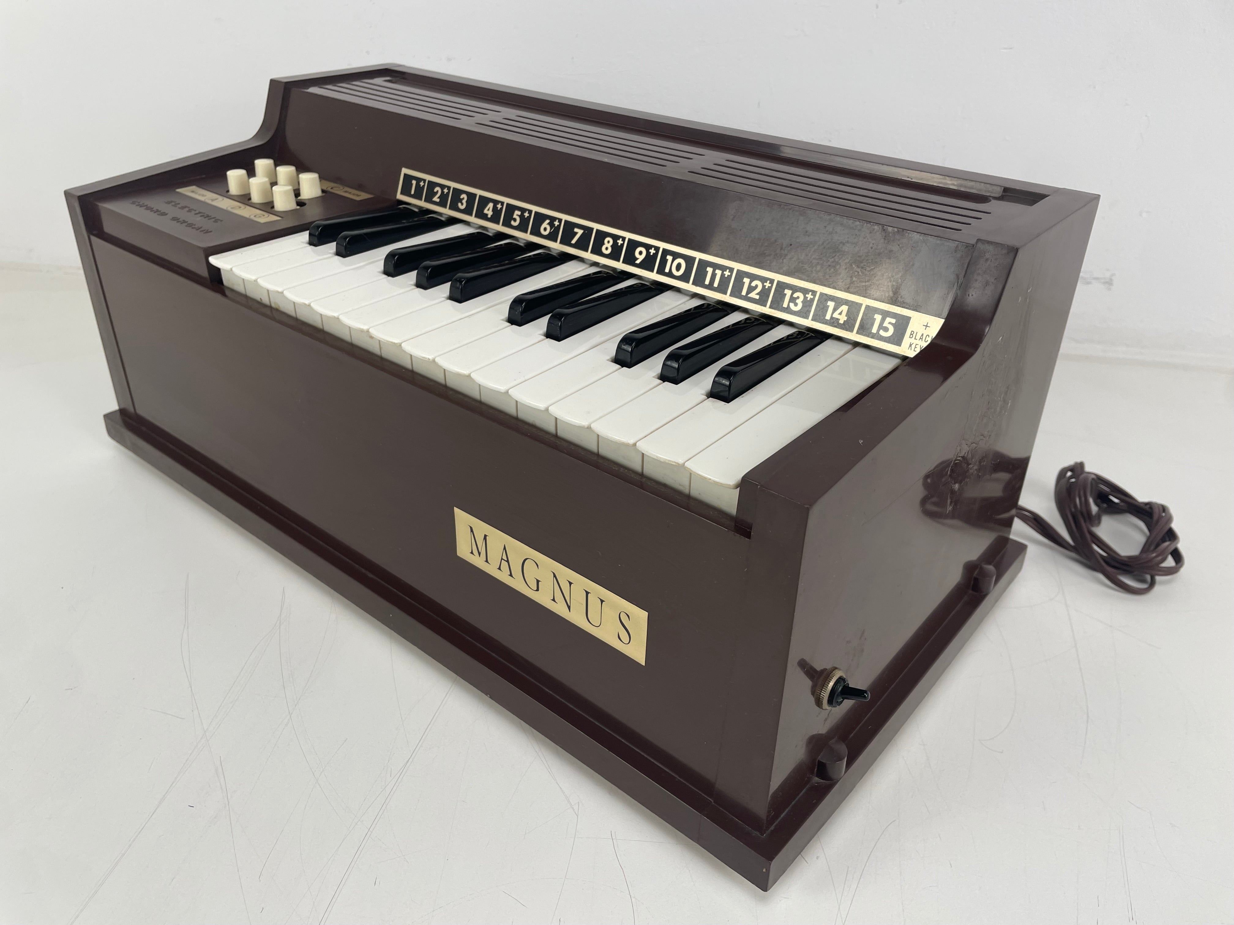 Magnus - 300 - Electric Cord Air Organ