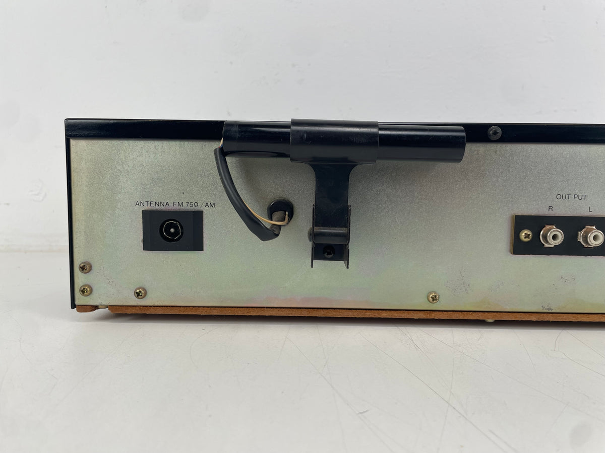 WEGA – JPS 352 T – AM/FM Stereo Tuner