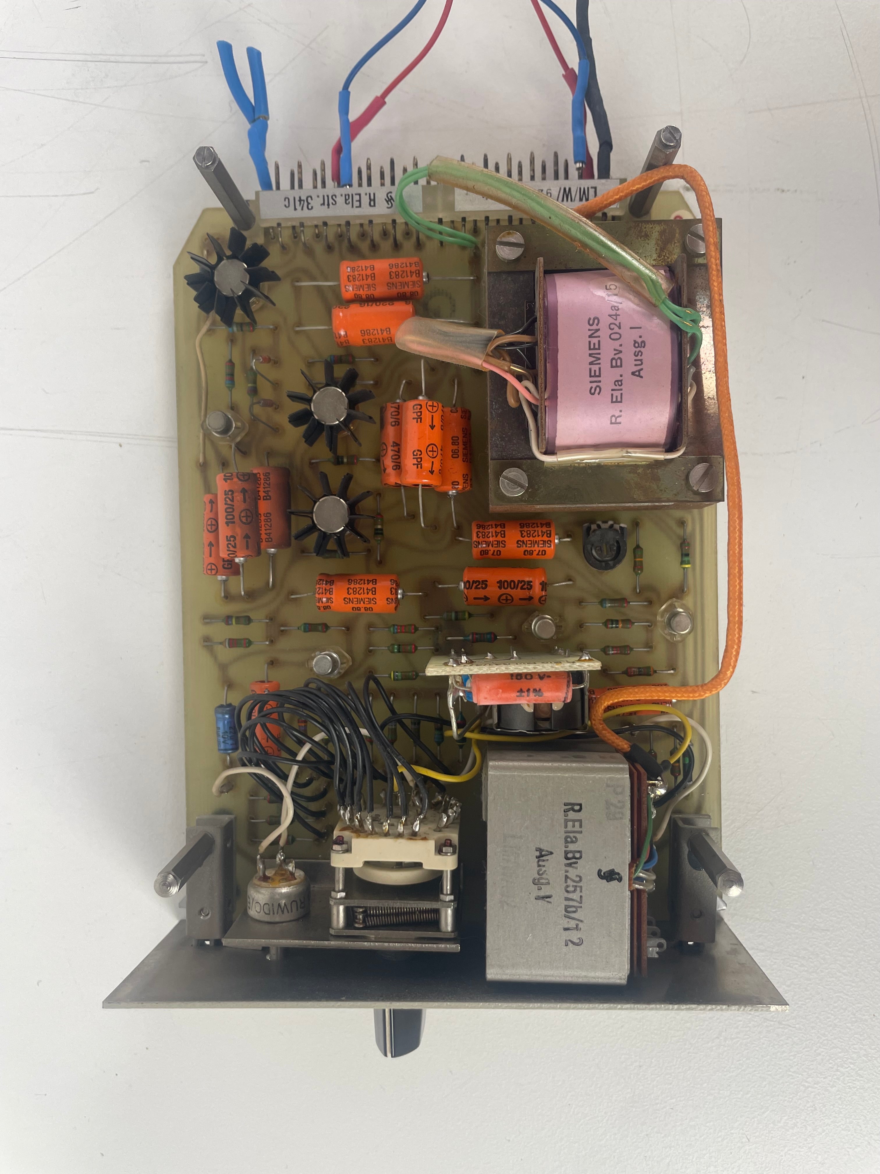 Siemens - WSW - IA 811435c  Studio Trennverstärker - With plugs (No.1)