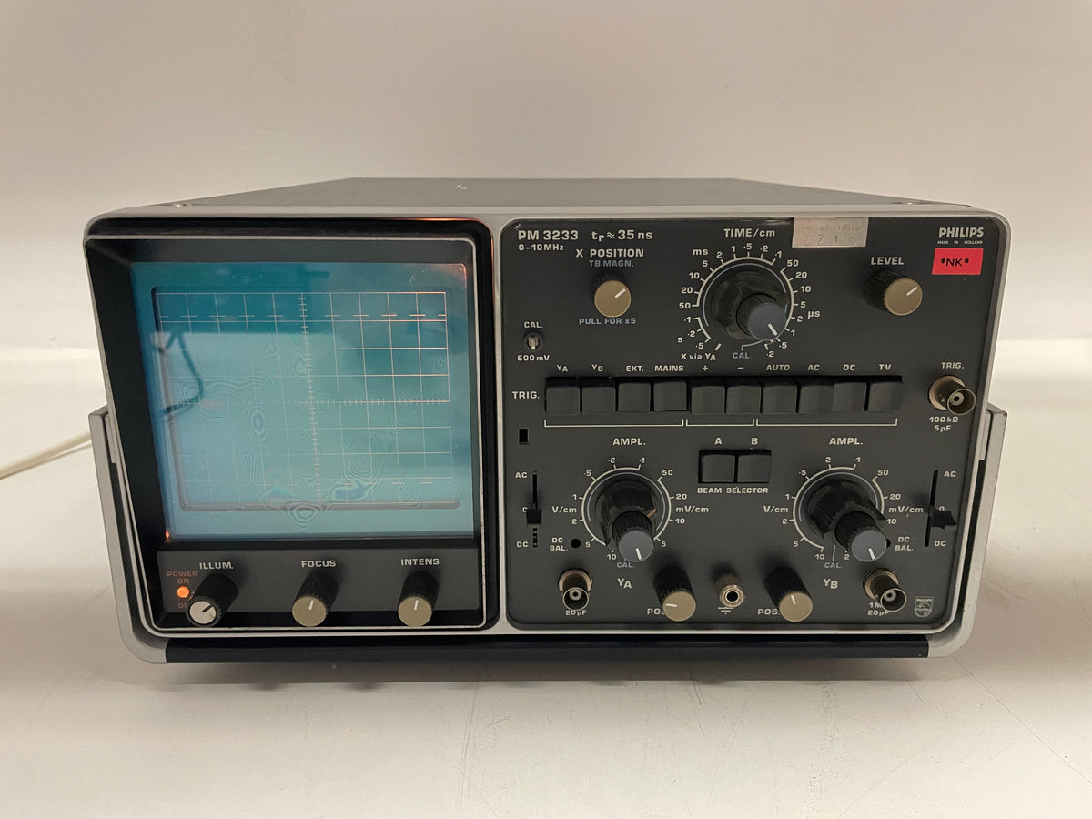 Philips - PM3233 - Oscilioscope - For Parts/As-Is (Powers Up)