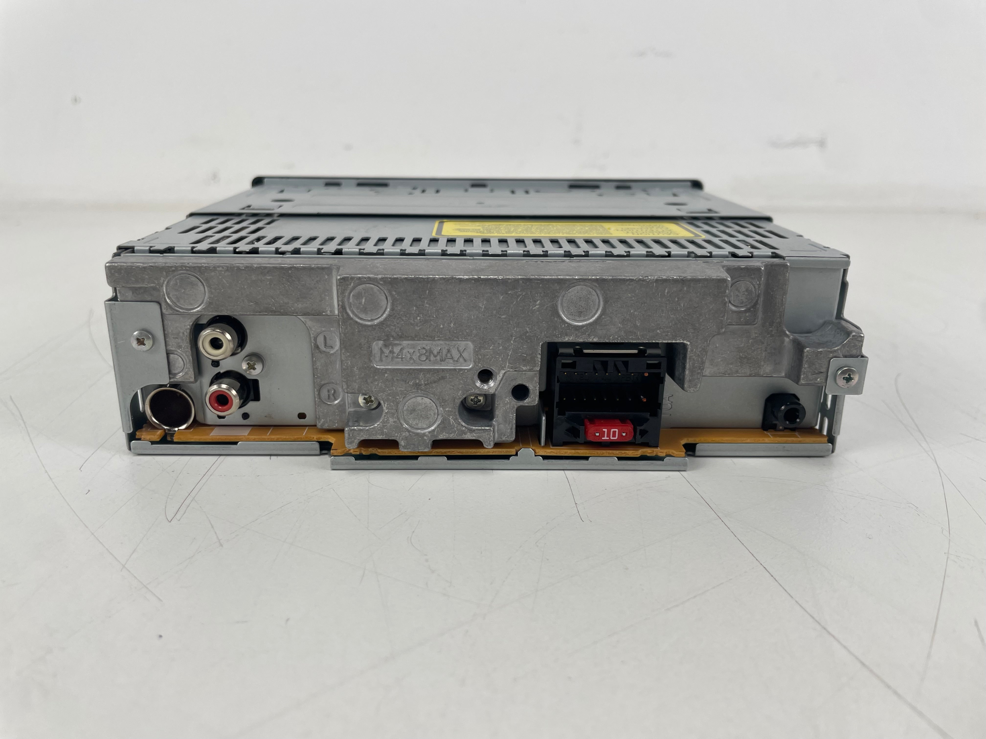 Pioneer - DEH-2900MP - Car Media Player/Radio - Untested - Inc. Mount/Faceplate