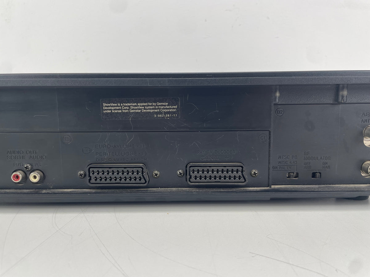 Sony - SLV-E811 - PAL/NTSC - VHS - Video Cassette Recorder