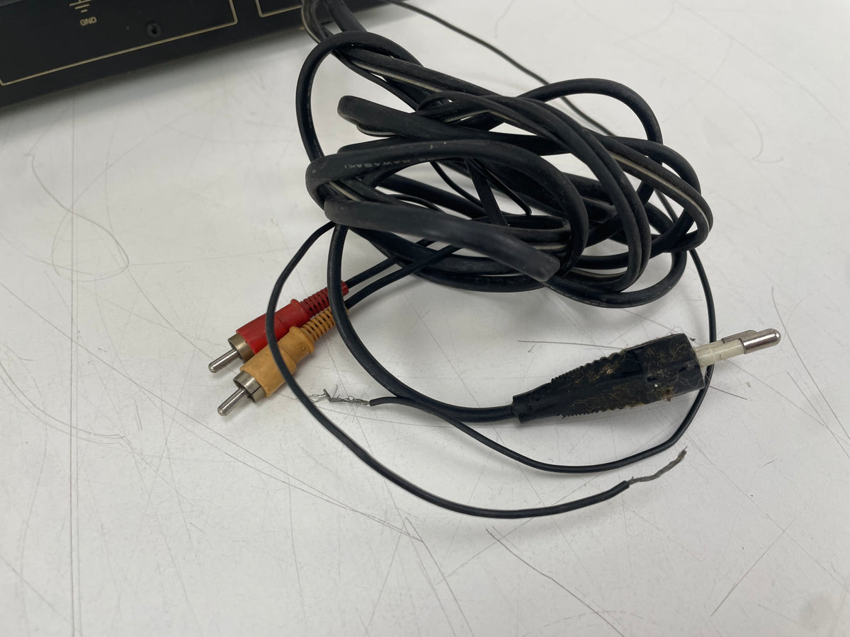 Toshiba – ST-330 – Vintage AM/FM Stereo Tuner – Dial Lamps Defective