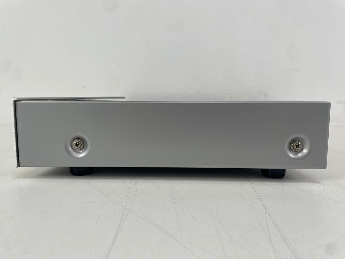 Yamaha – T-15 – AM/FM Stereo Tuner – Digital Display