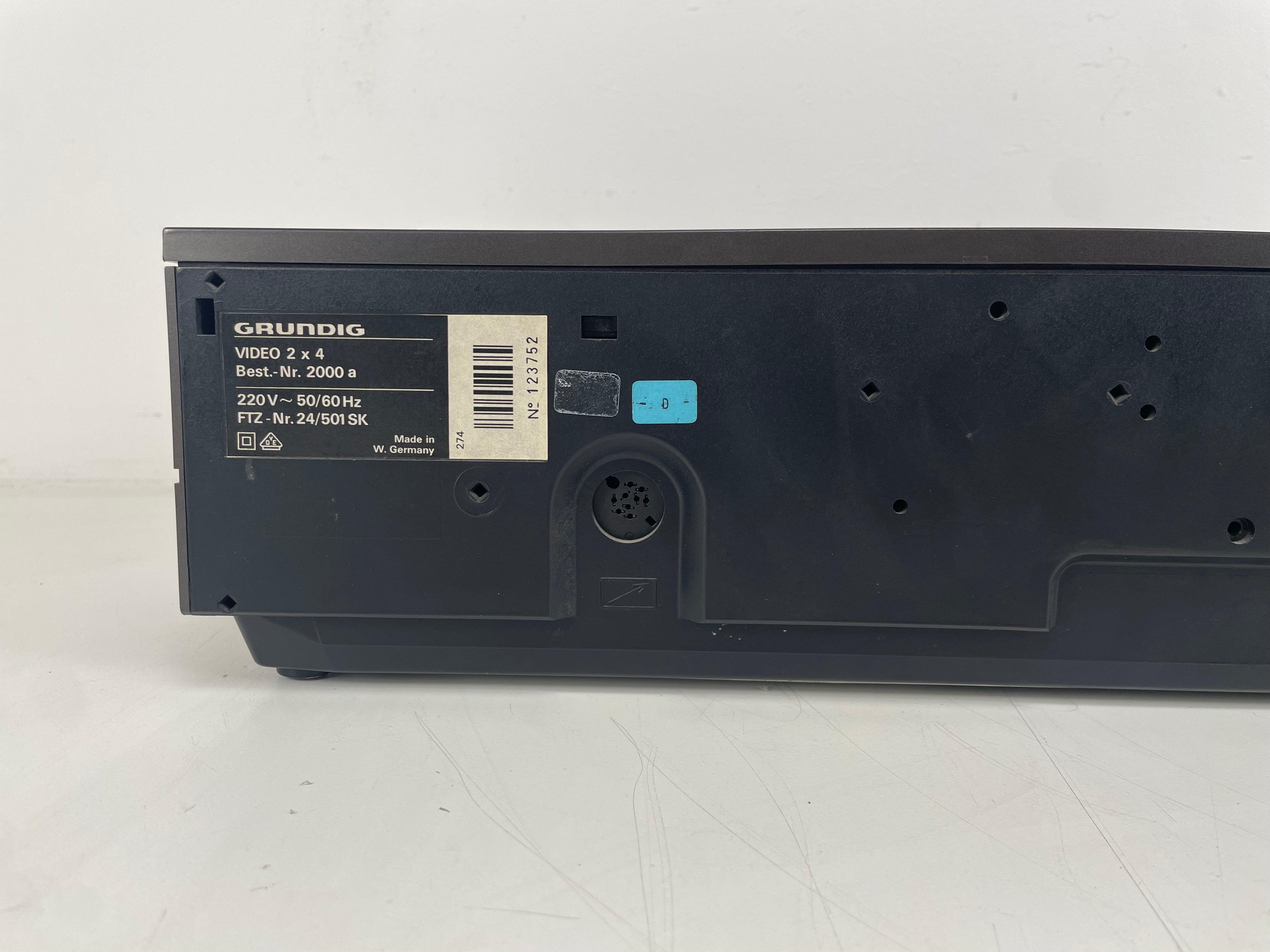 Grundig 2000a Video 2x4 – Video2000 – Video Cassette Recorder – Serviced (Recapped/Repaired)
