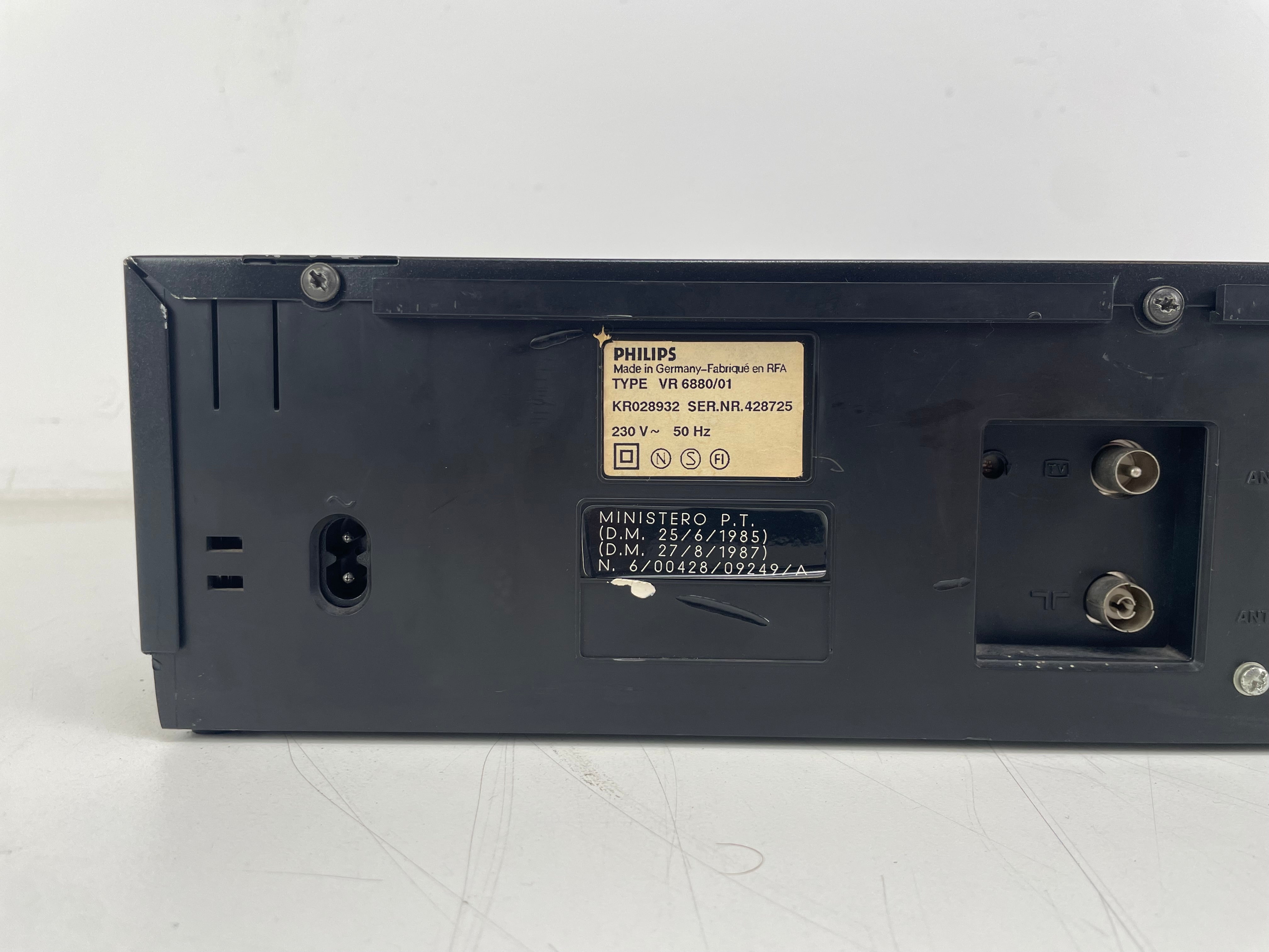 Philips - VR 6880/01 – Rare VHS HQ Video Cassette Recorder – Built-In LCD Monitor – Serviced / Recapped / Repaired