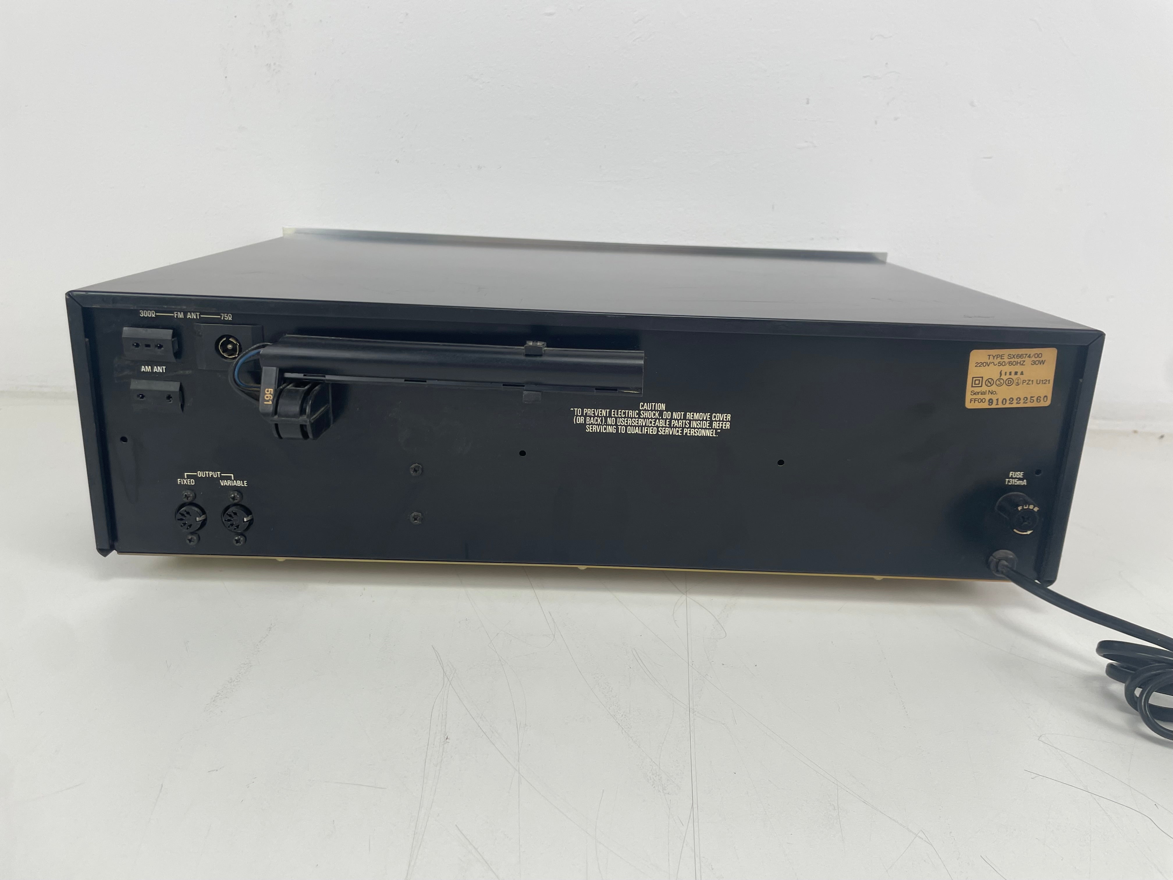Siera (Philips) - T8000 - Tuner - Serviced (New Lamps)